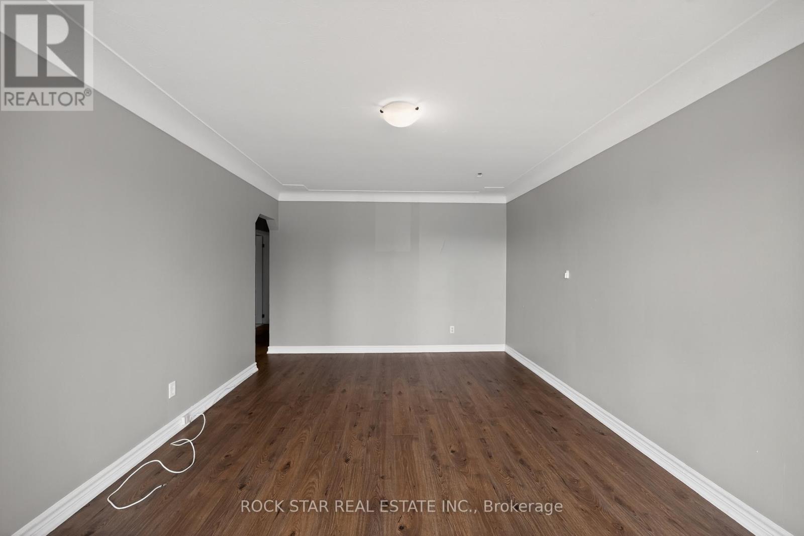 76 Terrace Drive, Hamilton, Ontario  L9A 2Y6 - Photo 6 - X12981376