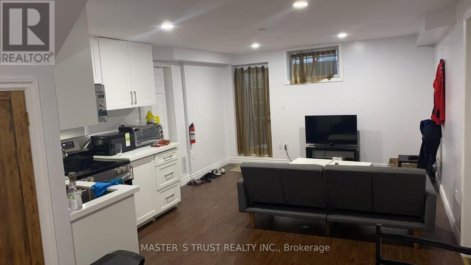 76 KORTRIGHT ROAD E, Guelph, Ontario