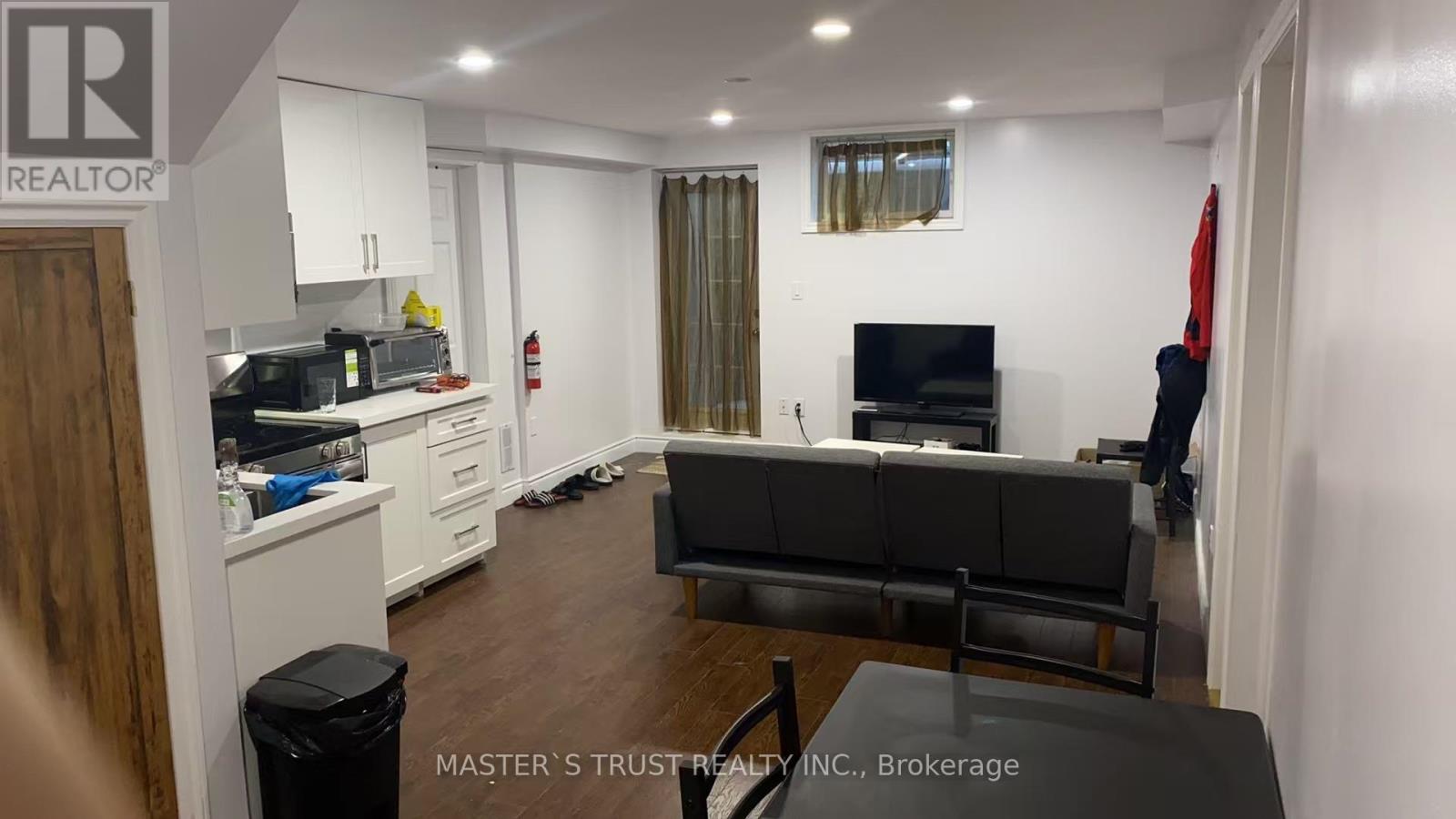 76 Kortright Road E, Guelph, Ontario  N1G 4N8 - Photo 3 - X12981440