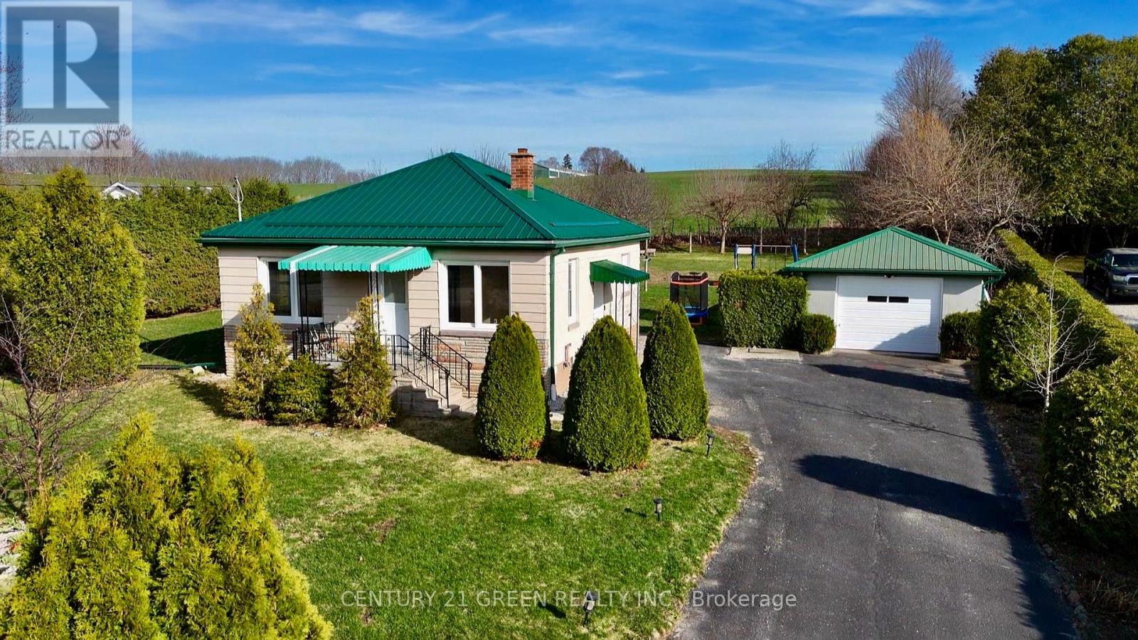 584050 BEACHVILLE ROAD, South-West Oxford, Ontario