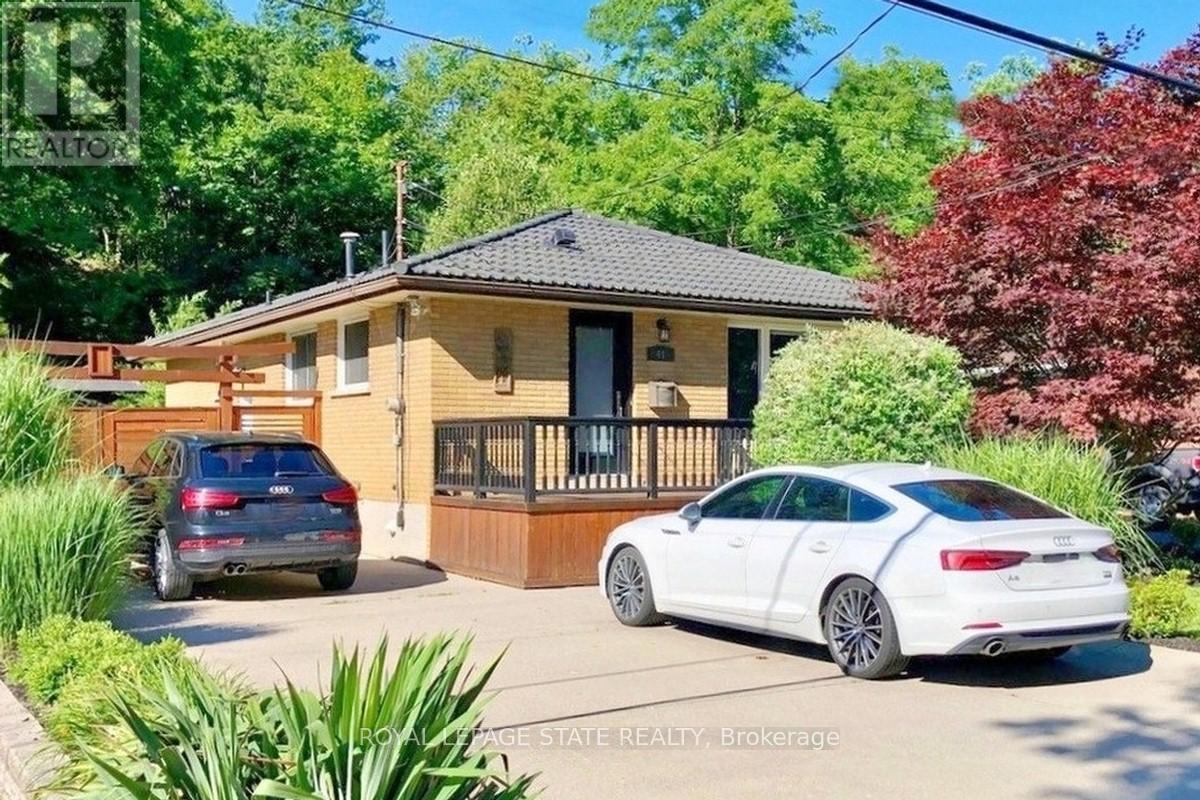 41 ANN STREET, Hamilton, Ontario