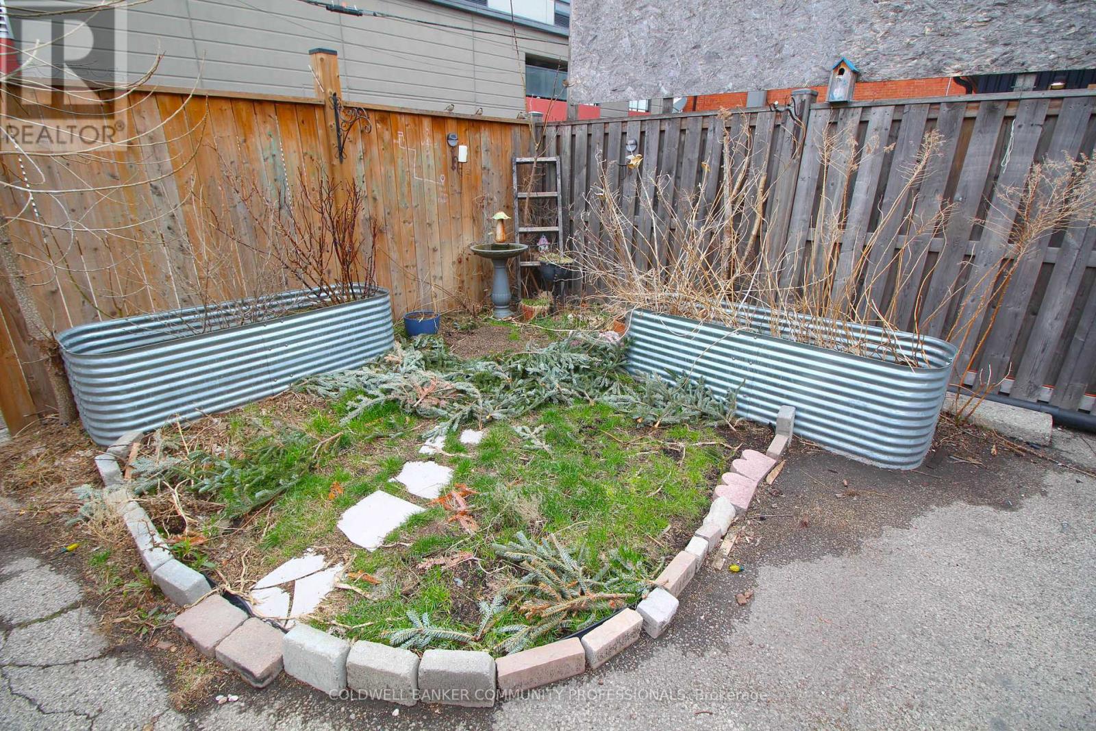 153 Wellington Street N, Hamilton, Ontario  L8R 1N4 - Photo 35 - X12981468