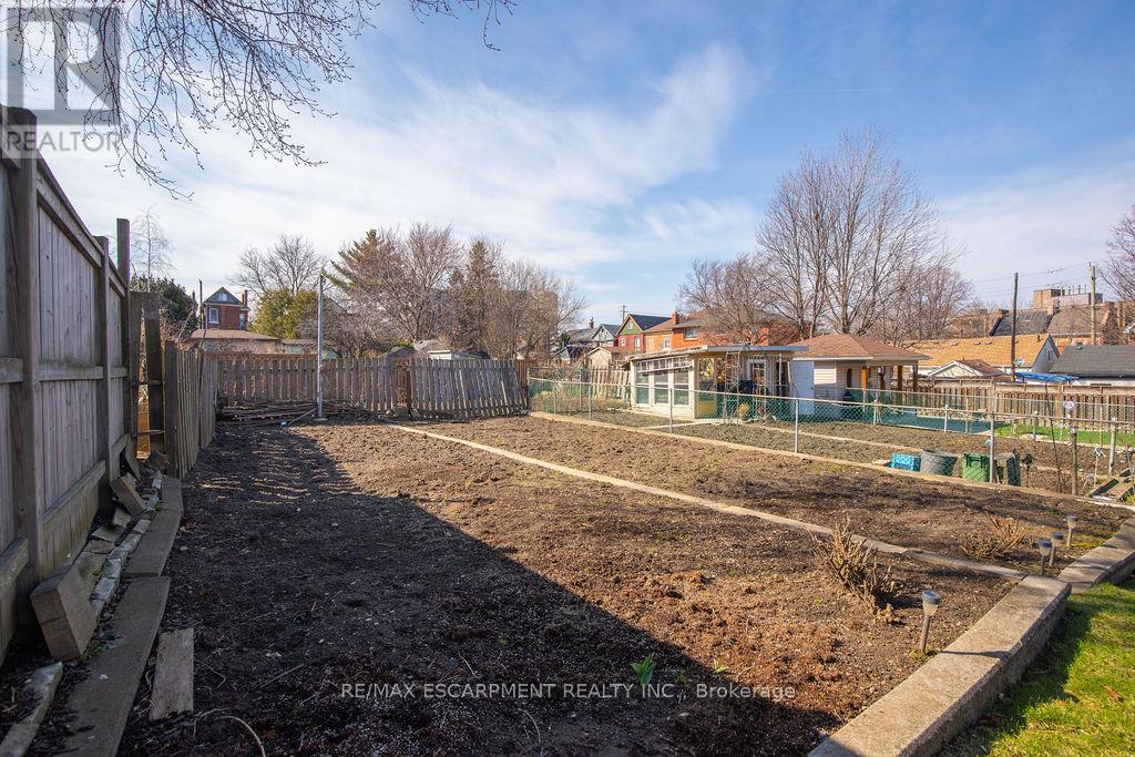 91 Pearl Street N, Hamilton, Ontario  L8R 2Z2 - Photo 16 - X12981526