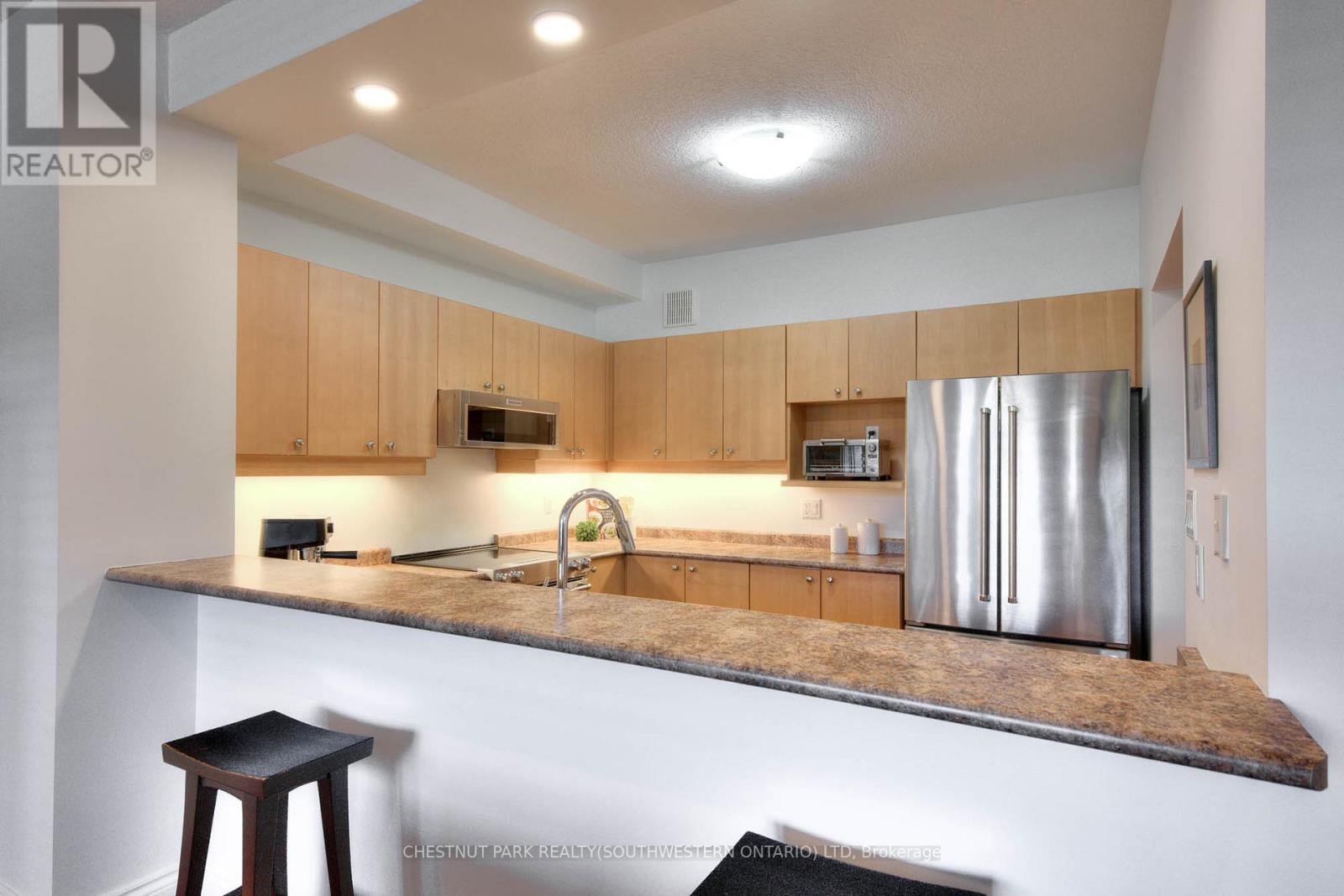 36 Fullerton Street, Waterloo, Ontario  N2L 6L4 - Photo 15 - X12981590