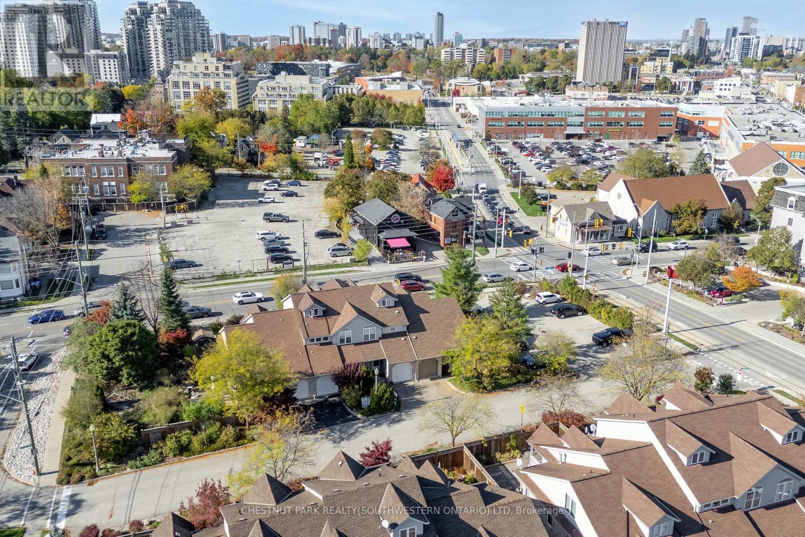 36 Fullerton Street, Waterloo, Ontario  N2L 6L4 - Photo 3 - X12981590