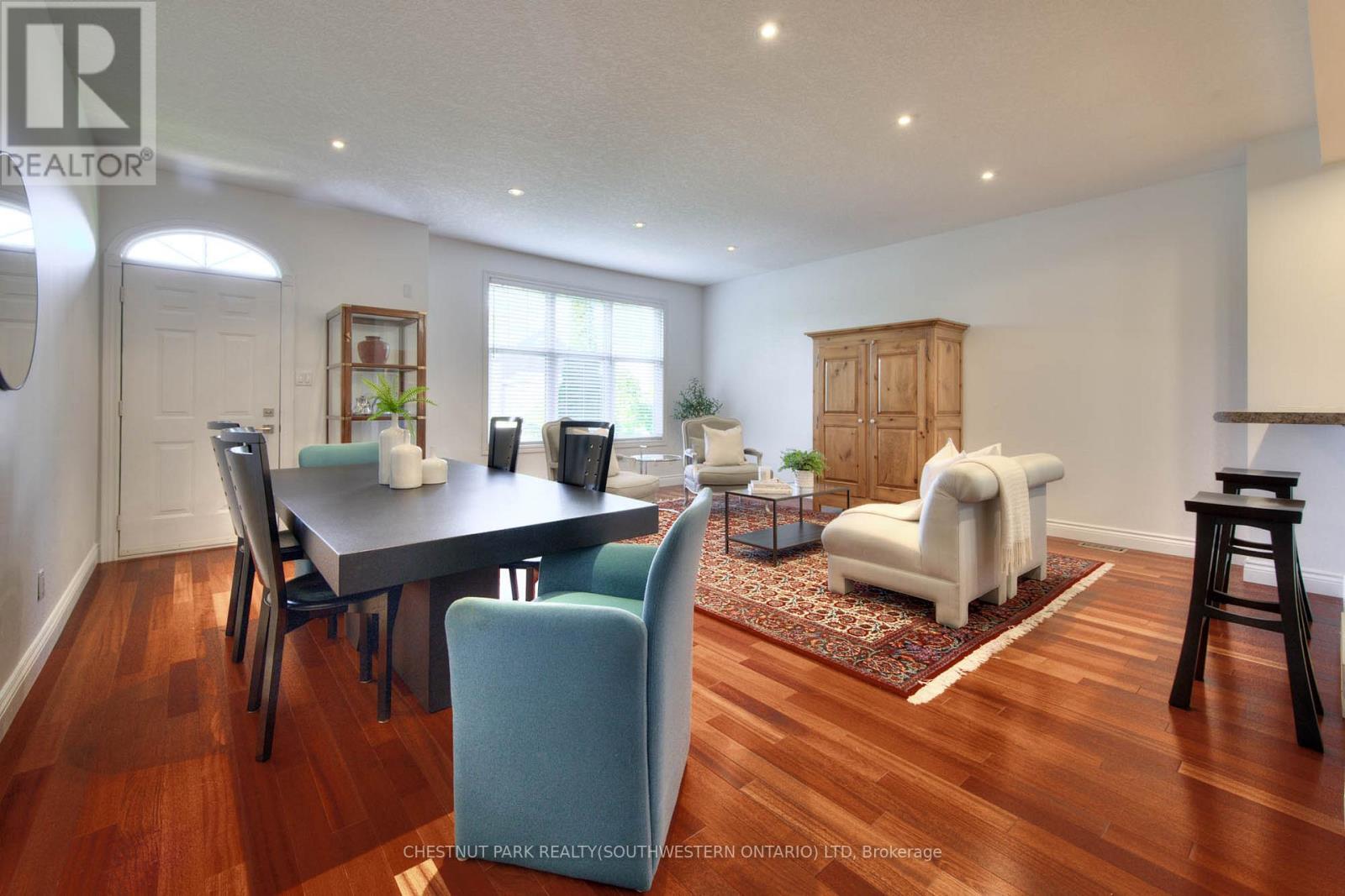 36 Fullerton Street, Waterloo, Ontario  N2L 6L4 - Photo 9 - X12981590