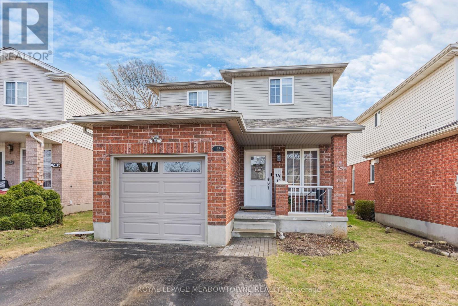 92 Hill Trail, Guelph, Ontario  N1E 7C9 - Photo 3 - X12981656