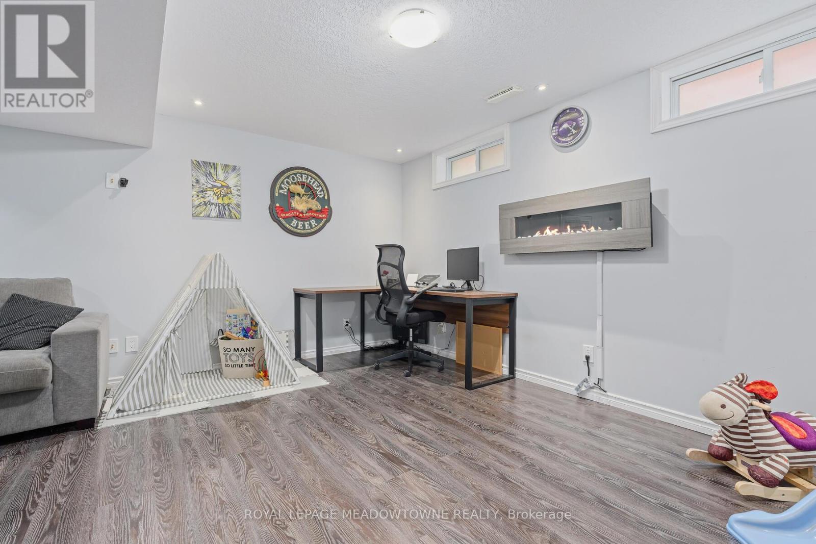 92 Hill Trail, Guelph, Ontario  N1E 7C9 - Photo 32 - X12981656