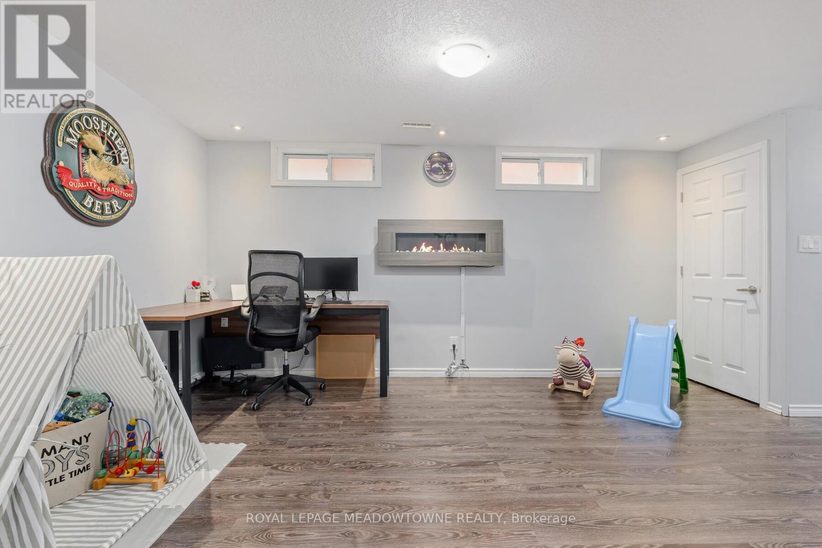 92 Hill Trail, Guelph, Ontario  N1E 7C9 - Photo 35 - X12981656