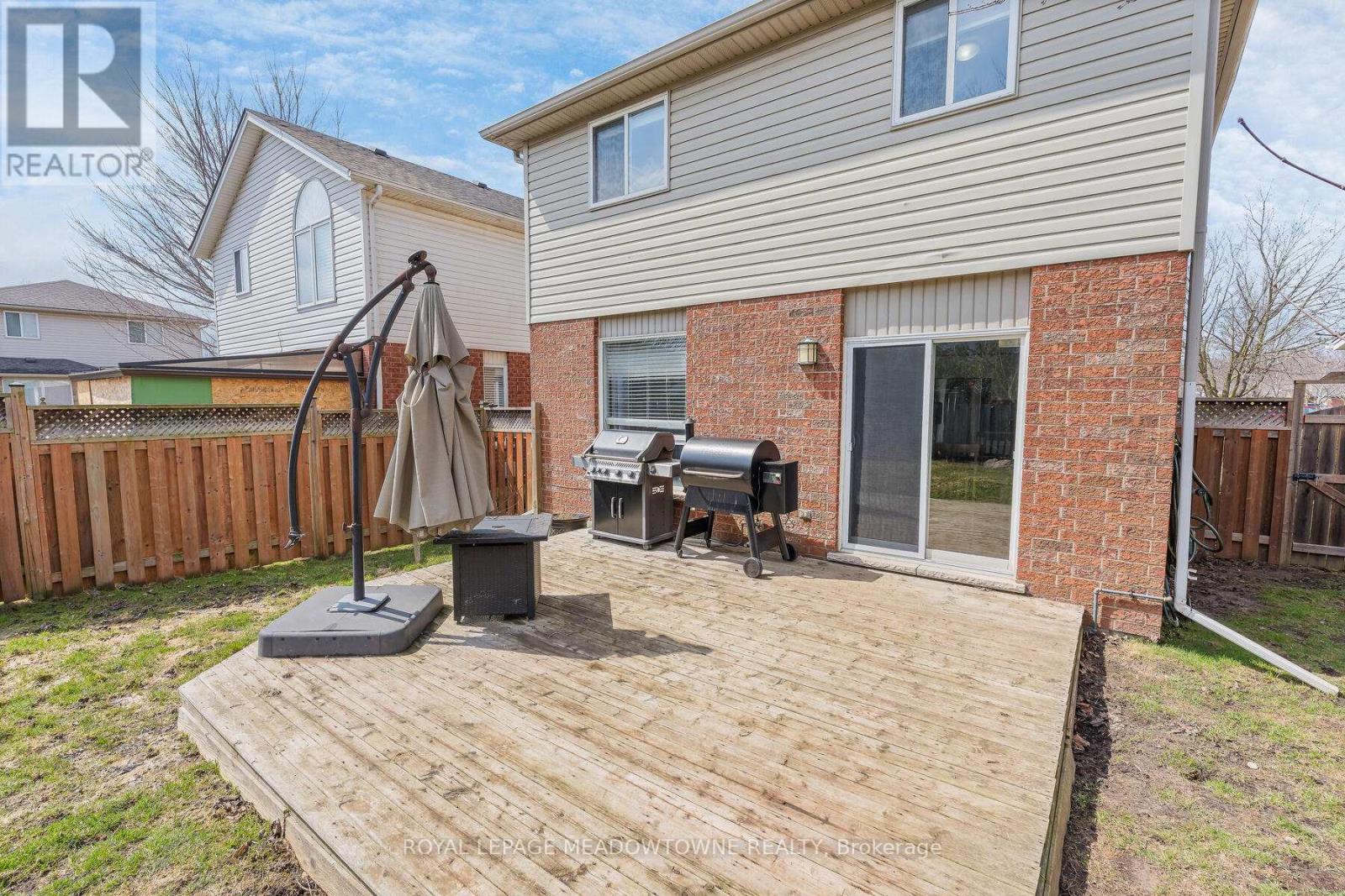 92 Hill Trail, Guelph, Ontario  N1E 7C9 - Photo 38 - X12981656