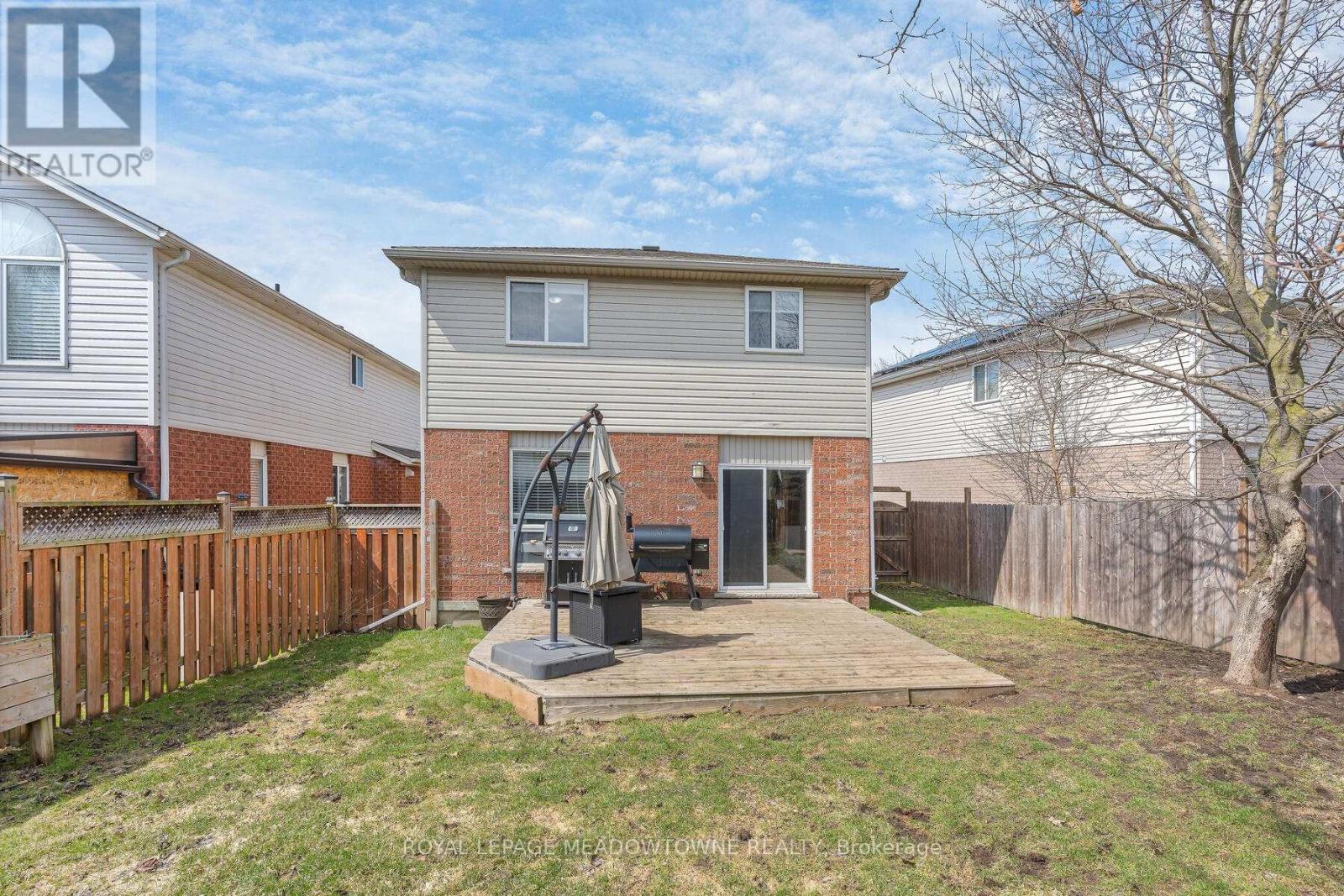 92 Hill Trail, Guelph, Ontario  N1E 7C9 - Photo 44 - X12981656