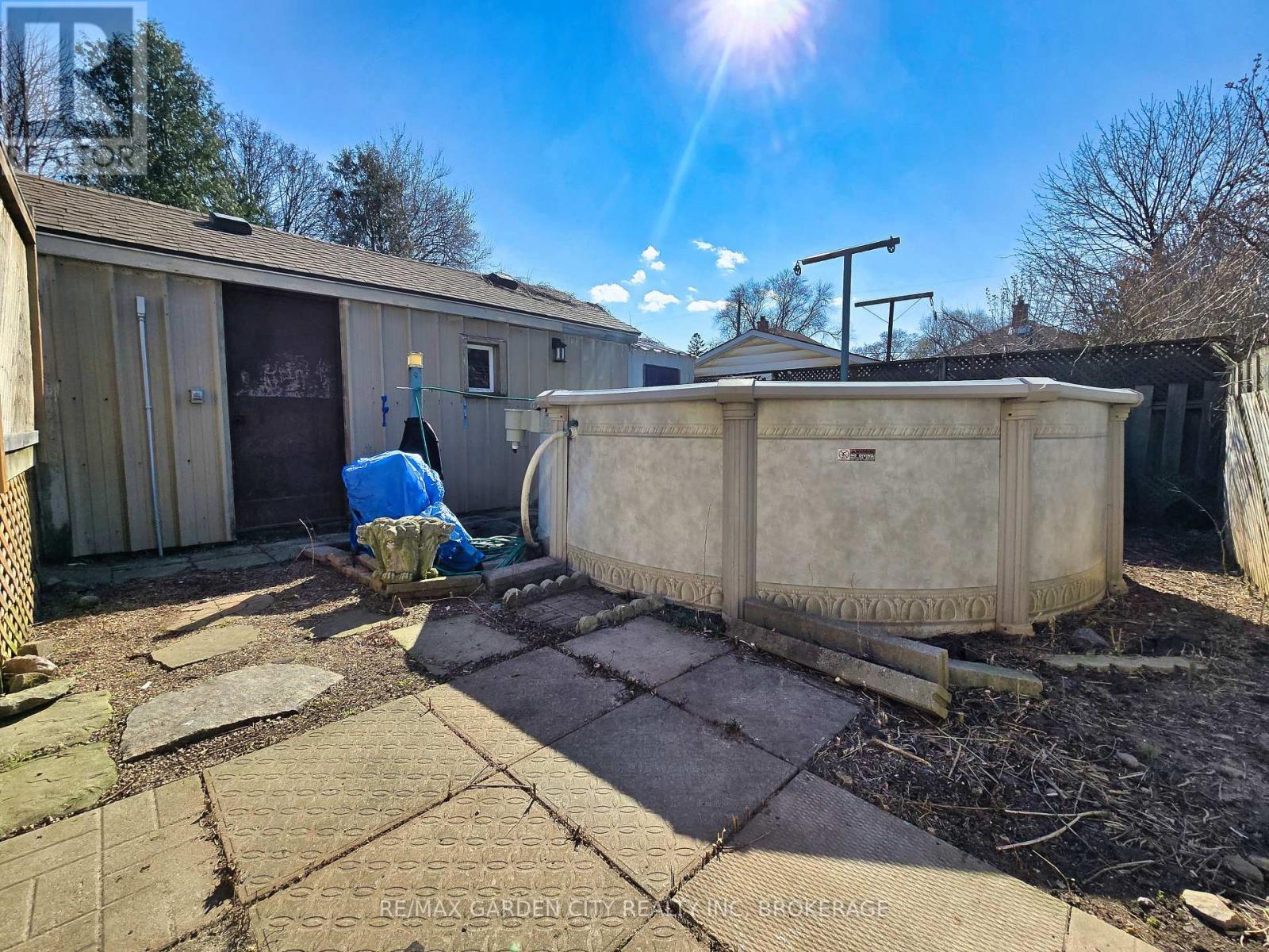 37 Kernahan Street, St. Catharines, Ontario  L2R 4T1 - Photo 32 - X12972468