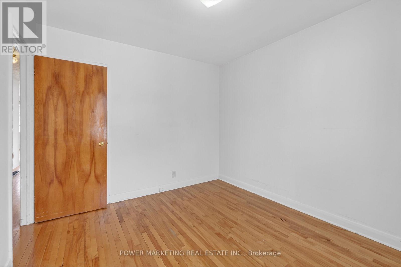 944 Eve Street, Ottawa, Ontario  K1K 3R4 - Photo 27 - X12977624