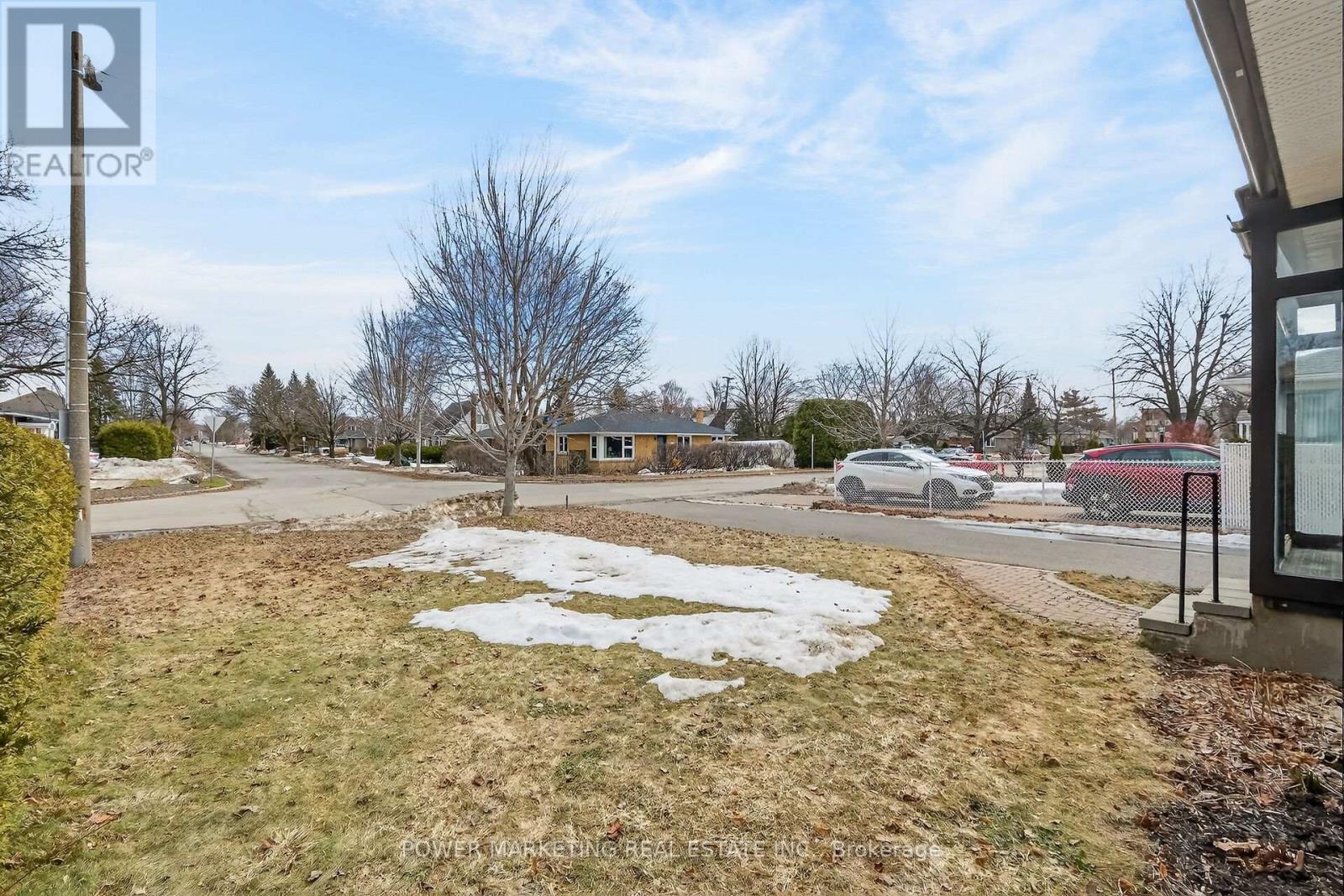 944 Eve Street, Ottawa, Ontario  K1K 3R4 - Photo 49 - X12977624