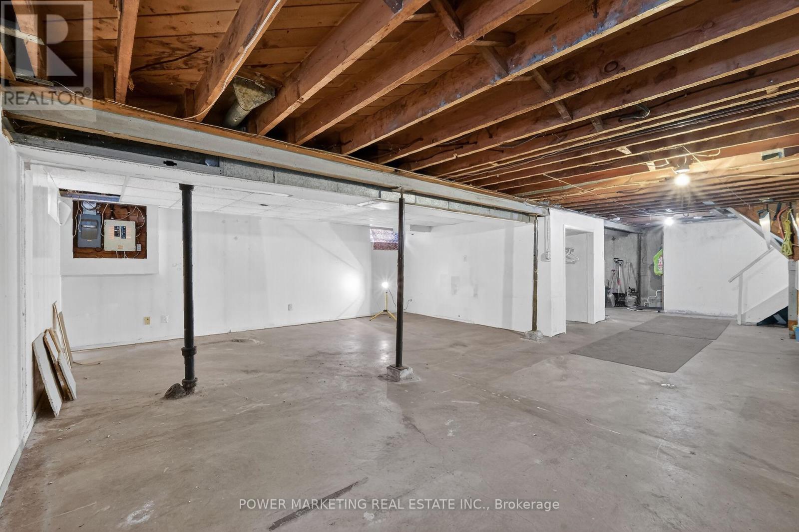 944 Eve Street, Ottawa, Ontario  K1K 3R4 - Photo 38 - X12977624