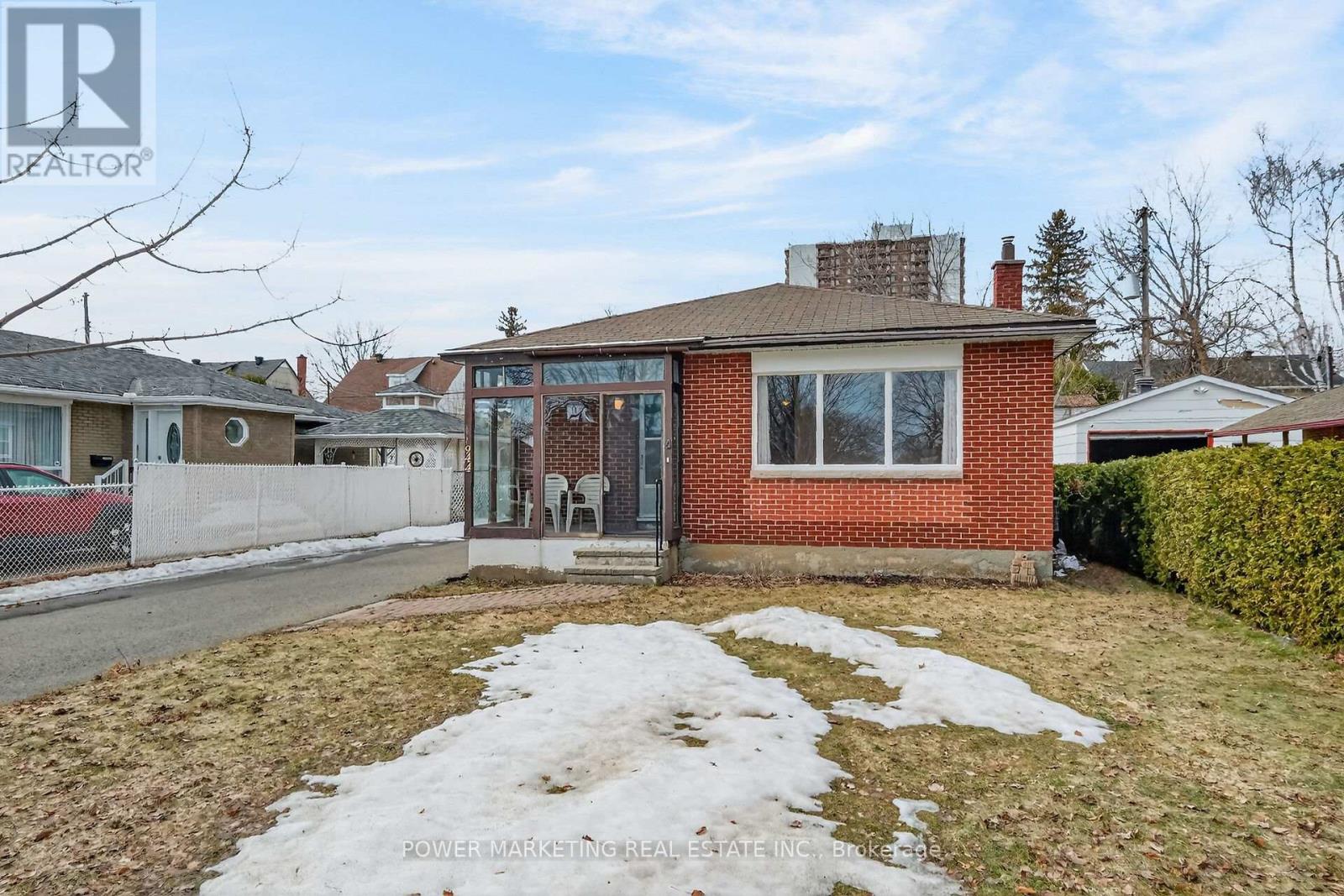 944 Eve Street, Ottawa, Ontario  K1K 3R4 - Photo 48 - X12977624
