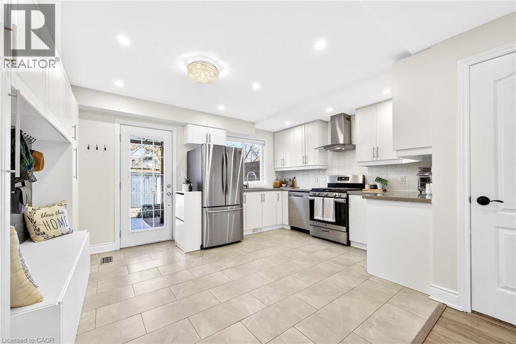 133 Avondale Street, Hamilton, Ontario  L8L 7B9 - Photo 6 - 40819544