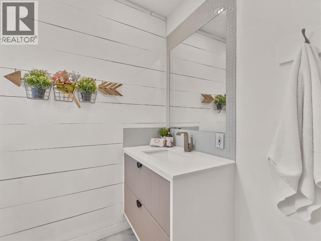 198 1 Street Ne, Medicine Hat, Alberta  T1A 5K3 - Photo 20 - A2279465