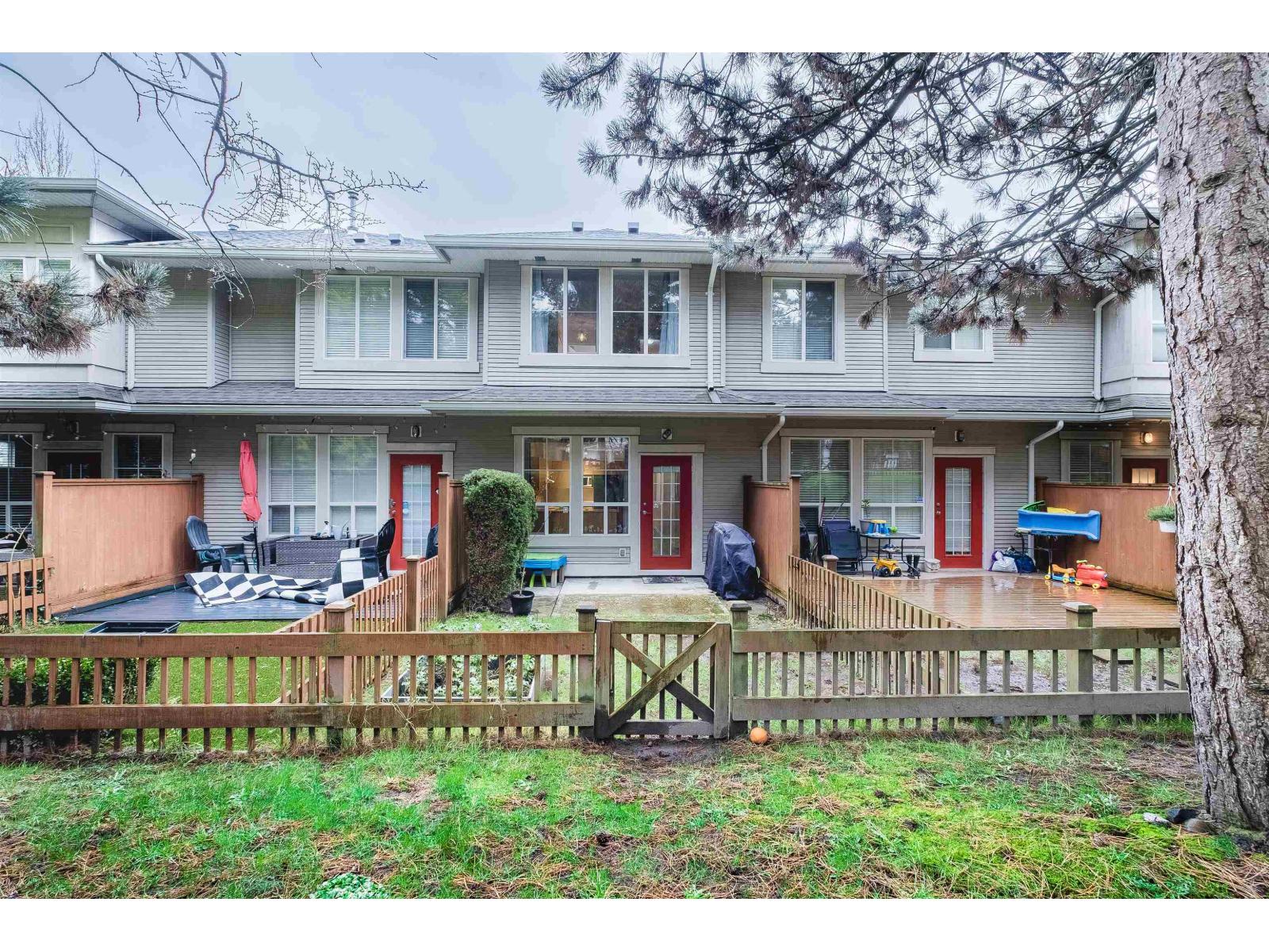 34 14952 58 Avenue, Surrey, British Columbia  V3S 9J2 - Photo 2 - R3100436