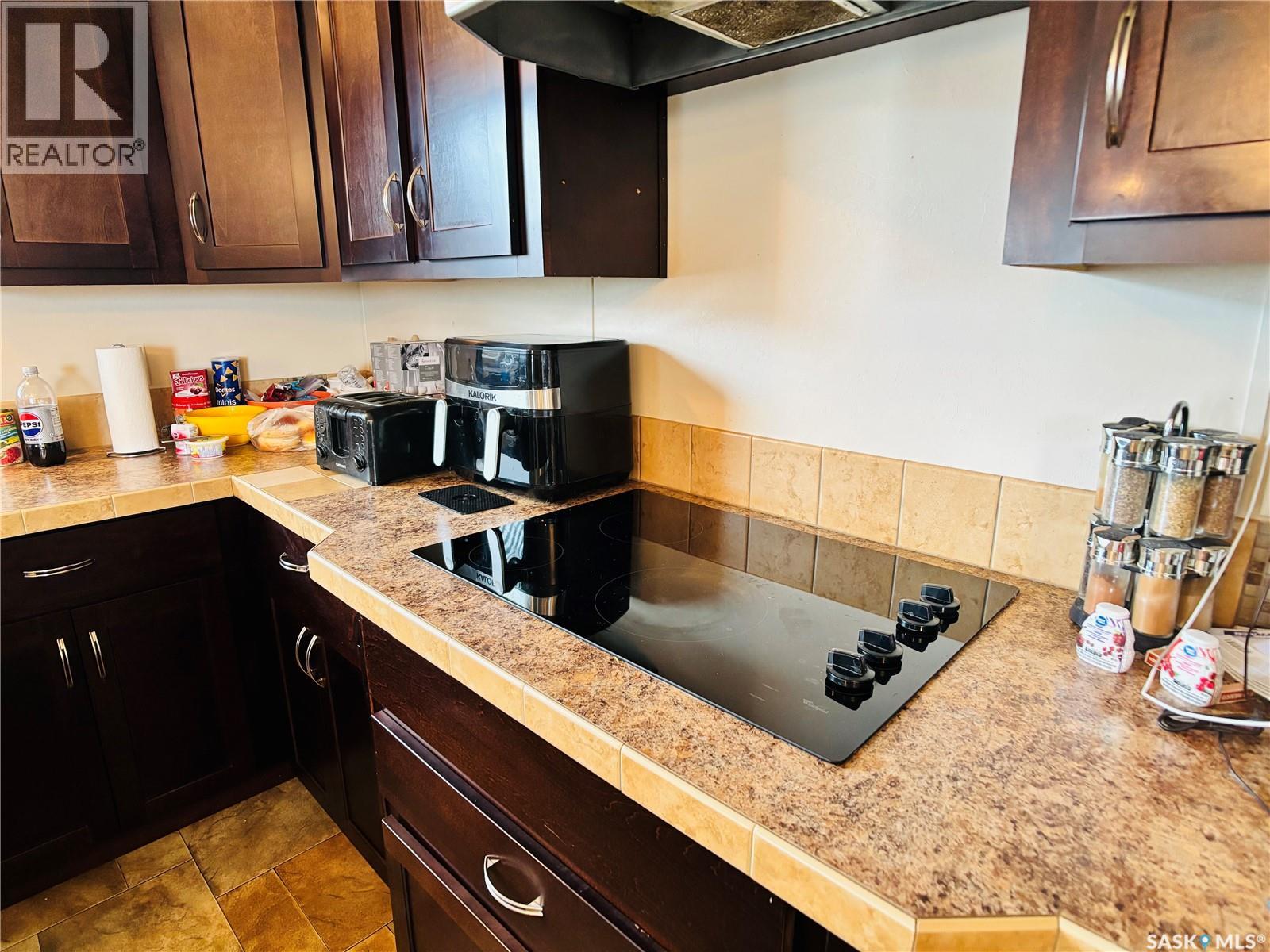 6 2004 Alice Road, Estevan, Saskatchewan  S4A 3A7 - Photo 12 - SK014060