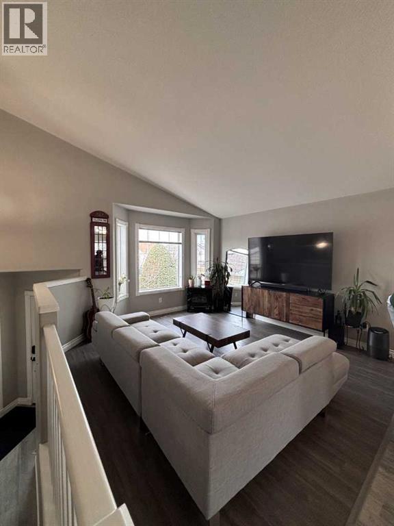 70 Kodiak Crescent N, Lethbridge, Alberta  T1H 6H4 - Photo 4 - A2300181