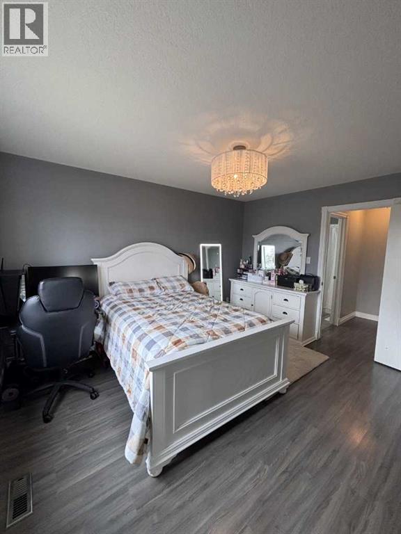 70 Kodiak Crescent N, Lethbridge, Alberta  T1H 6H4 - Photo 6 - A2300181