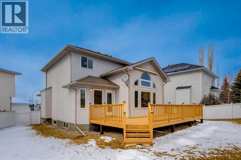 331 Sierra Madre Court SW, Calgary, Alberta  T3H 3G7 - Photo 37 - A2299948