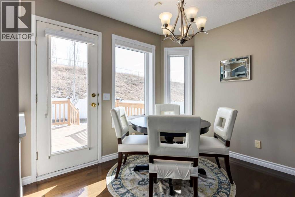 331 Sierra Madre Court SW, Calgary, Alberta  T3H 3G7 - Photo 15 - A2299948