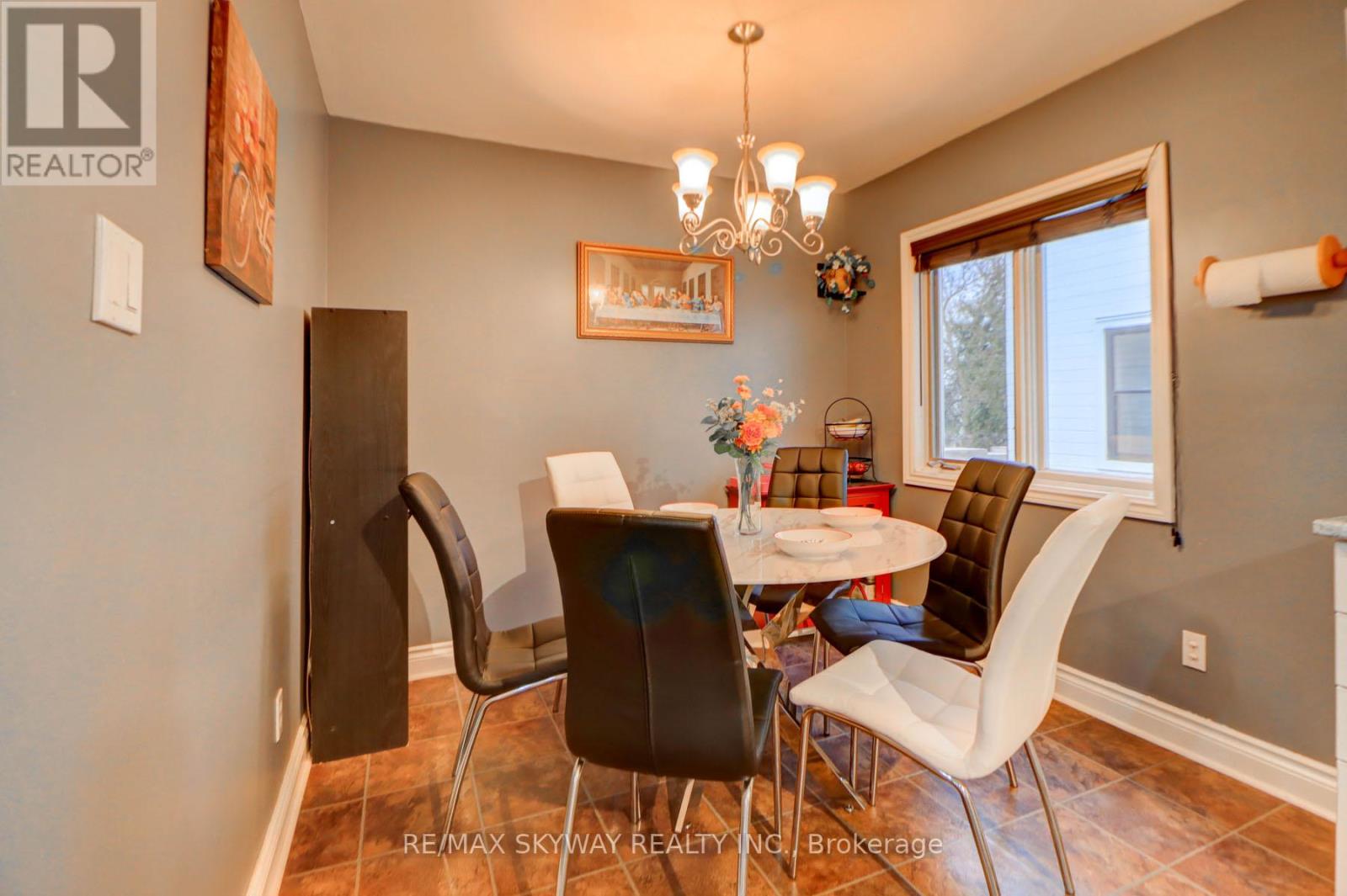 282b Brock Street W, Uxbridge, Ontario  L9P 1G1 - Photo 11 - N12979352