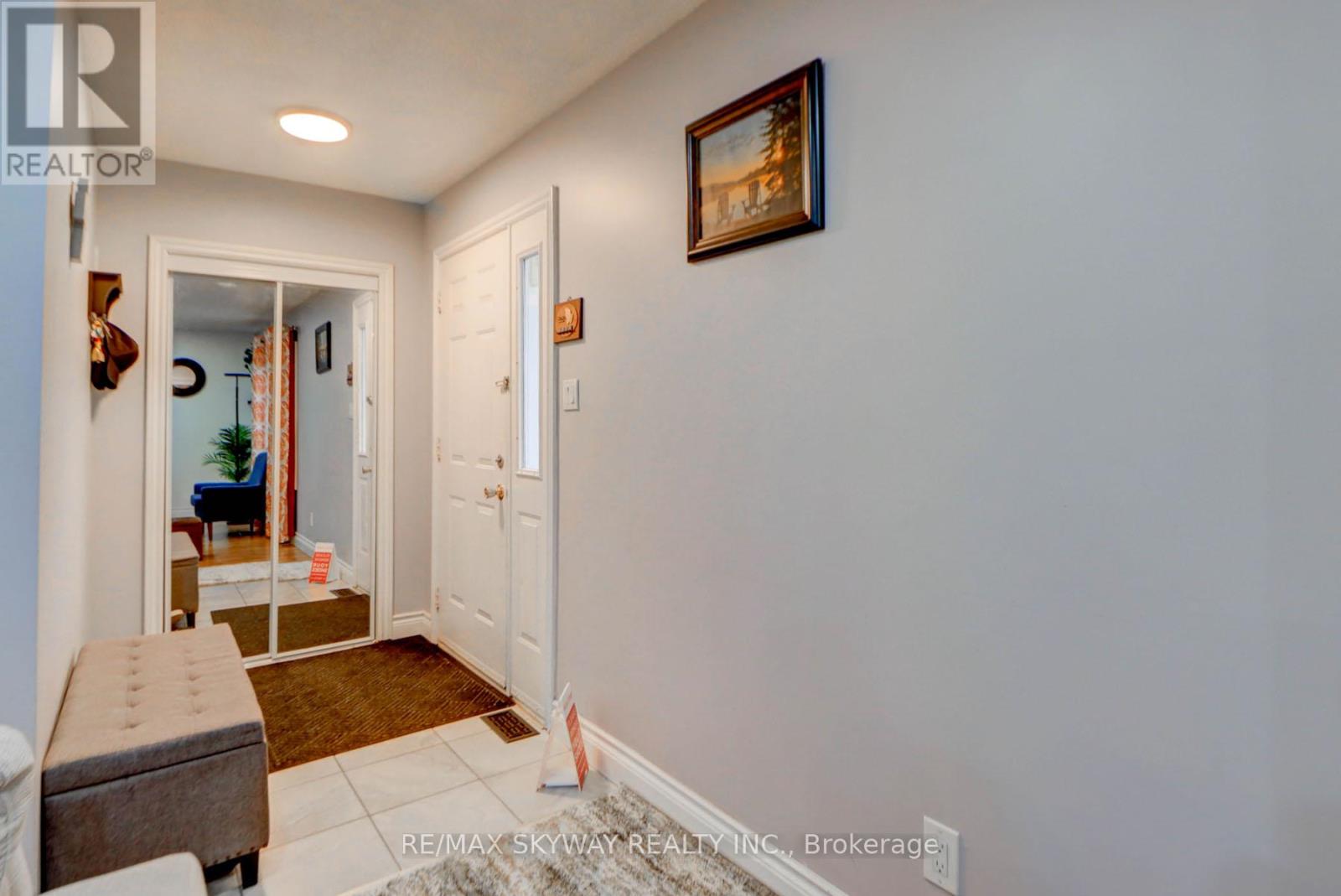 282b Brock Street W, Uxbridge, Ontario  L9P 1G1 - Photo 3 - N12979352