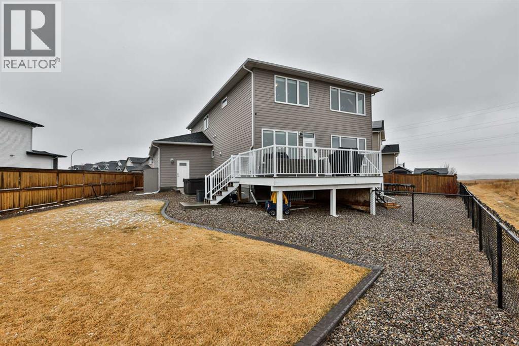 261 Agnes Short Place N, Lethbridge, Alberta  T1H 7G4 - Photo 2 - A2298894