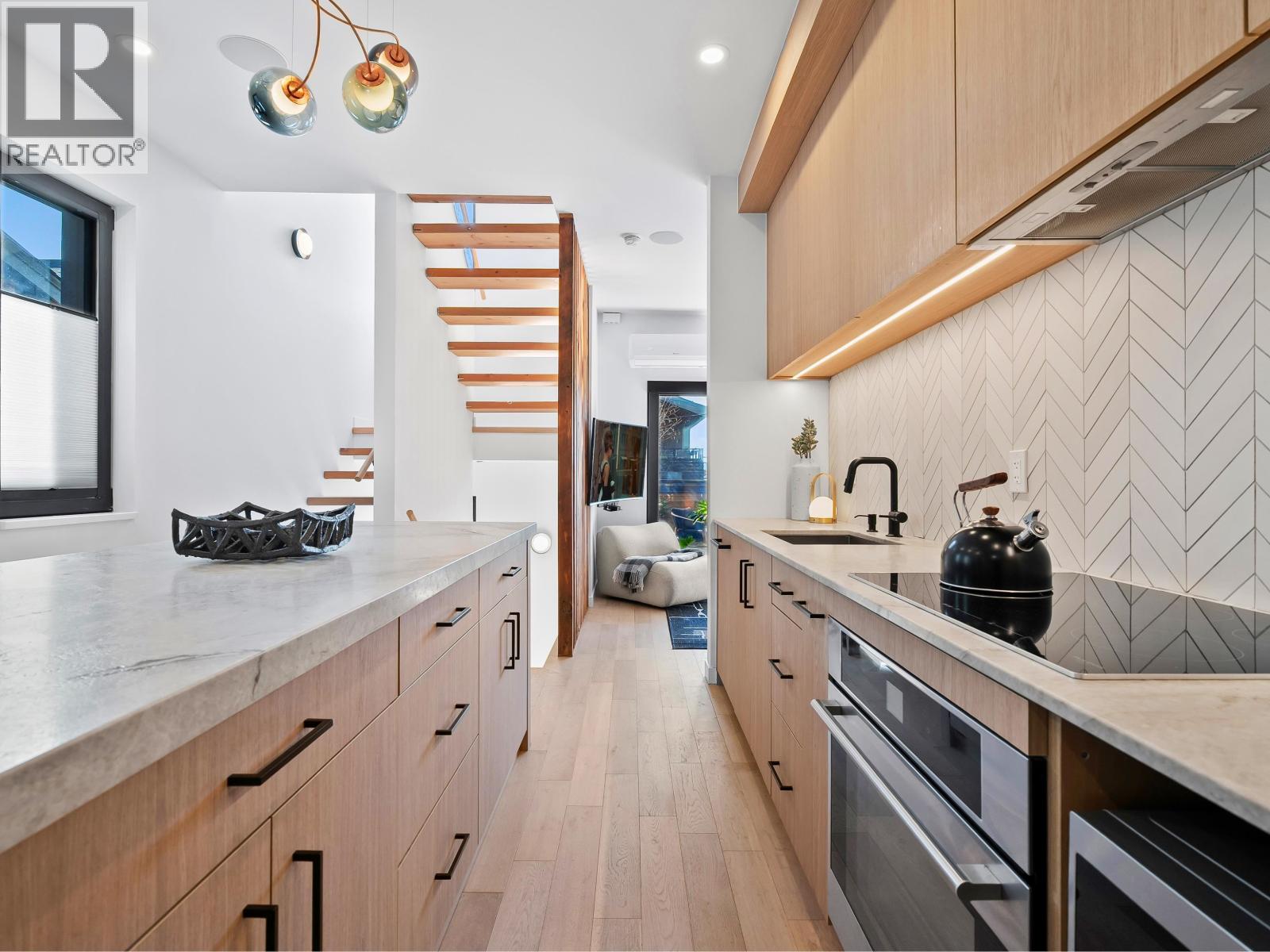 1331 Cotton Drive, Vancouver, British Columbia  V5L 3T8 - Photo 6 - R3107807