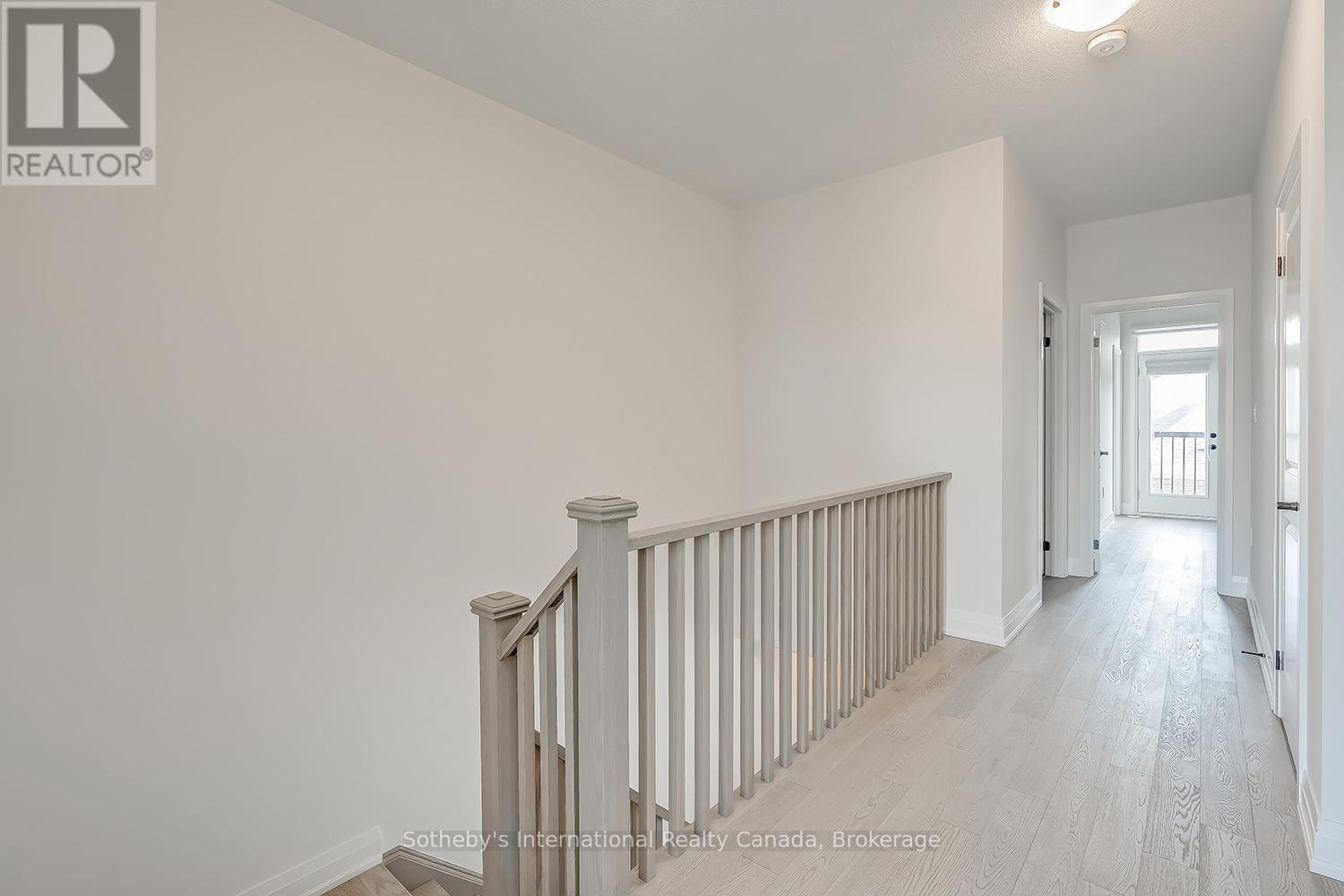 1492 Yellow Rose Circle, Oakville, Ontario  L6M 4G3 - Photo 19 - W12946828