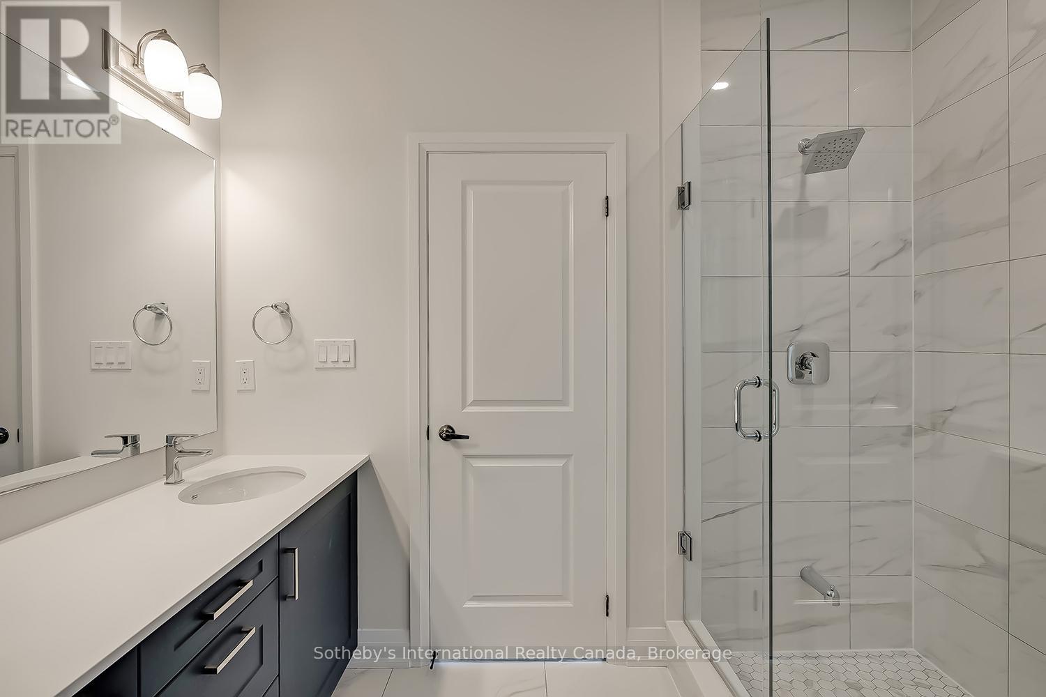 1492 Yellow Rose Circle, Oakville, Ontario  L6M 4G3 - Photo 18 - W12946828