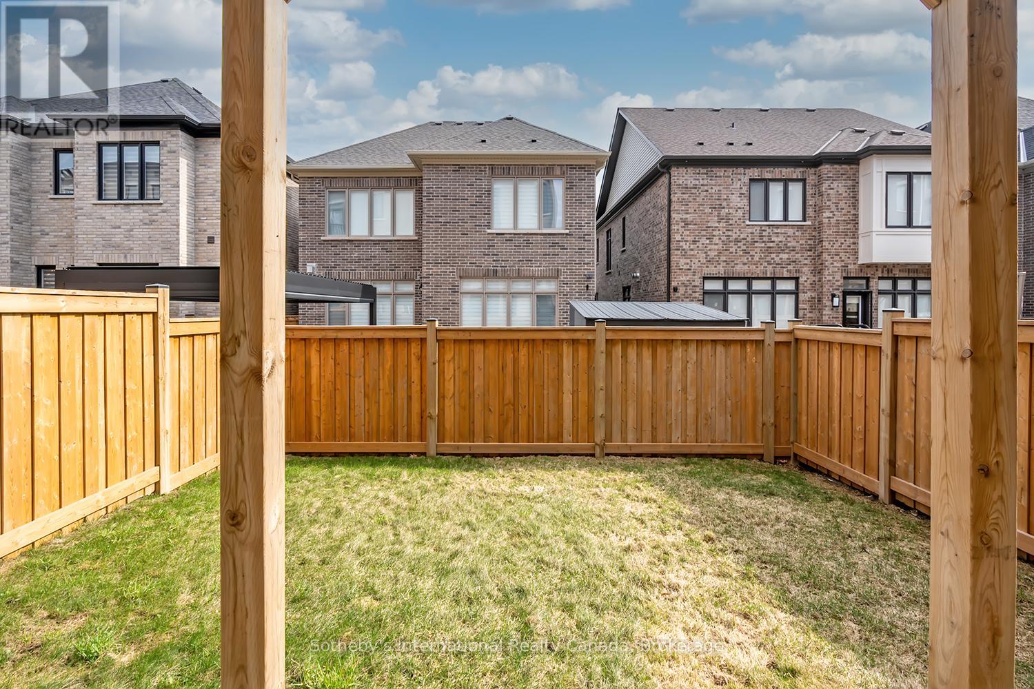 1492 Yellow Rose Circle, Oakville, Ontario  L6M 4G3 - Photo 27 - W12946828