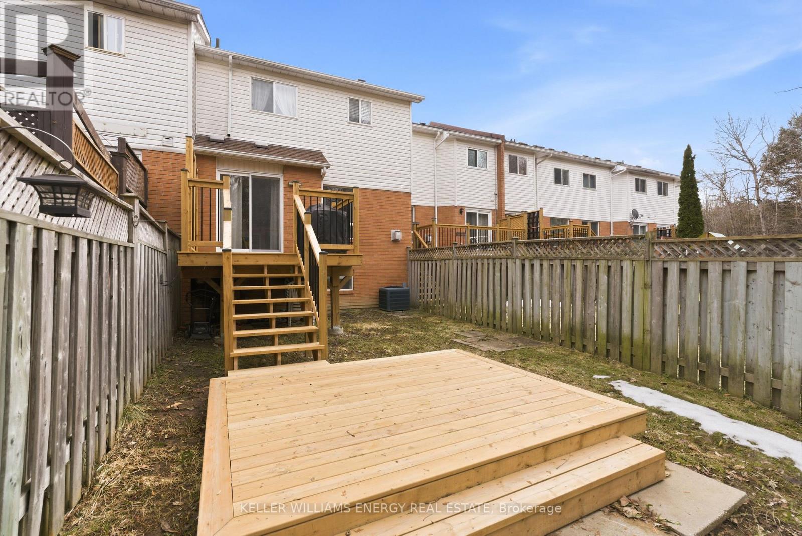 1698 Woodgate Trail, Oshawa, Ontario L1G 8B4 - Photo 30 - E12981756