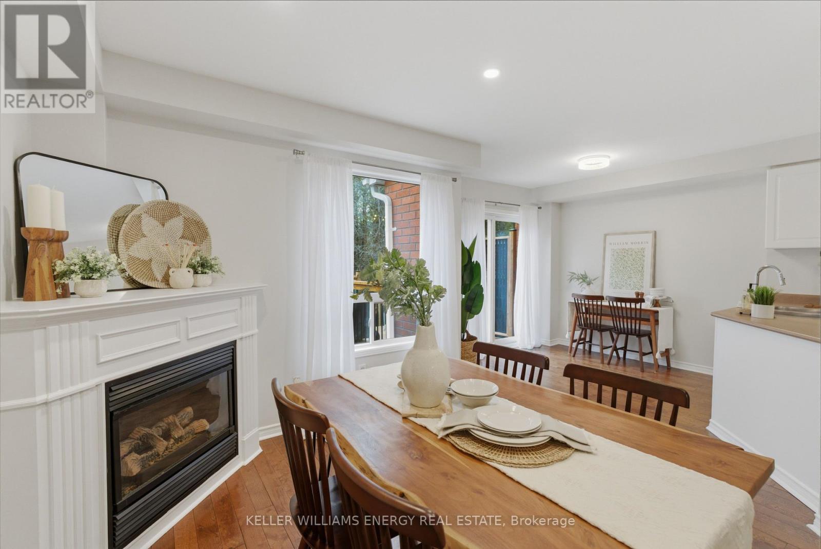 1698 Woodgate Trail, Oshawa, Ontario L1G 8B4 - Photo 9 - E12981756