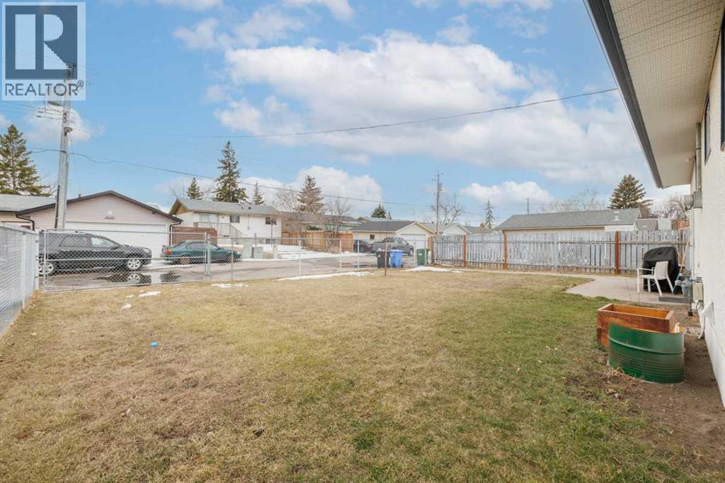 6023 Maddock Drive NE, Calgary, Alberta  T2A 3W3 - Photo 30 - A2296927