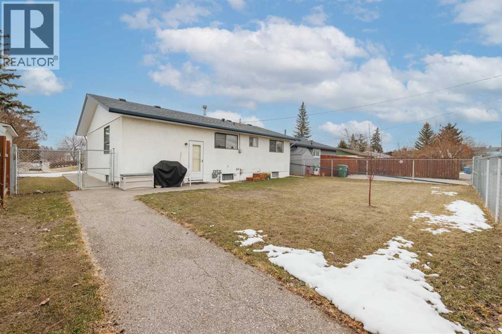 6023 Maddock Drive NE, Calgary, Alberta  T2A 3W3 - Photo 29 - A2296927