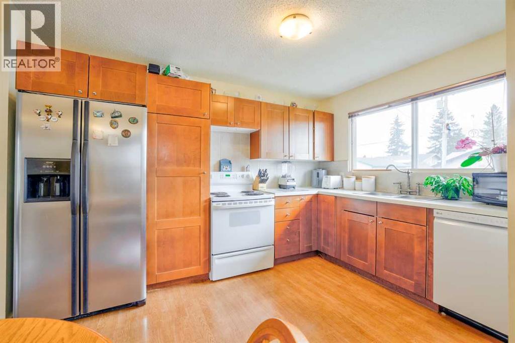 6023 Maddock Drive NE, Calgary, Alberta  T2A 3W3 - Photo 11 - A2296927