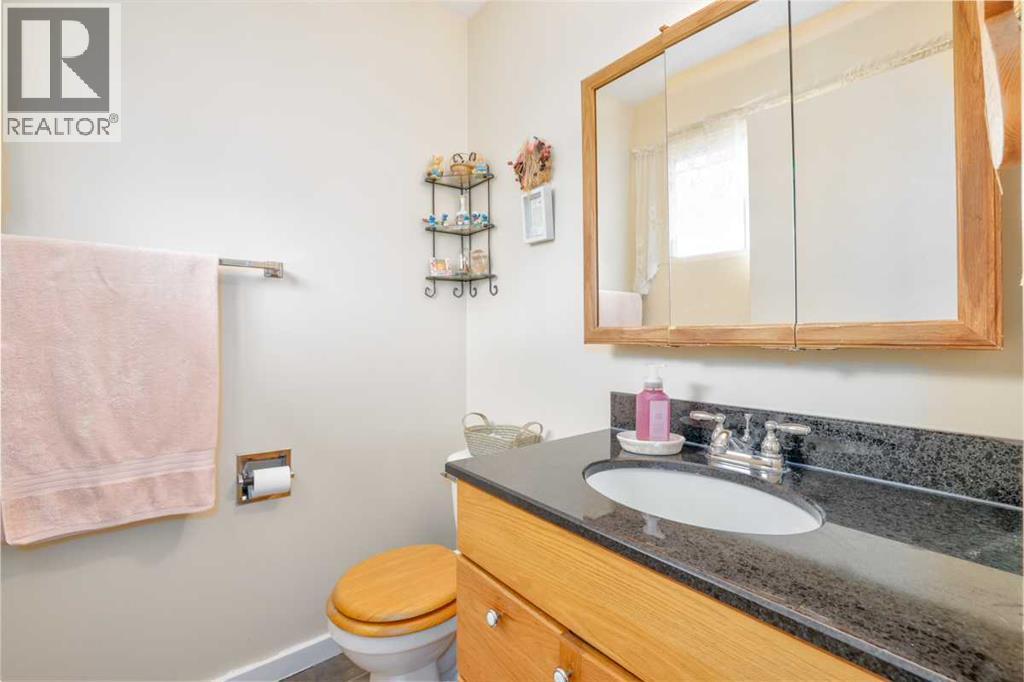 6023 Maddock Drive NE, Calgary, Alberta  T2A 3W3 - Photo 17 - A2296927