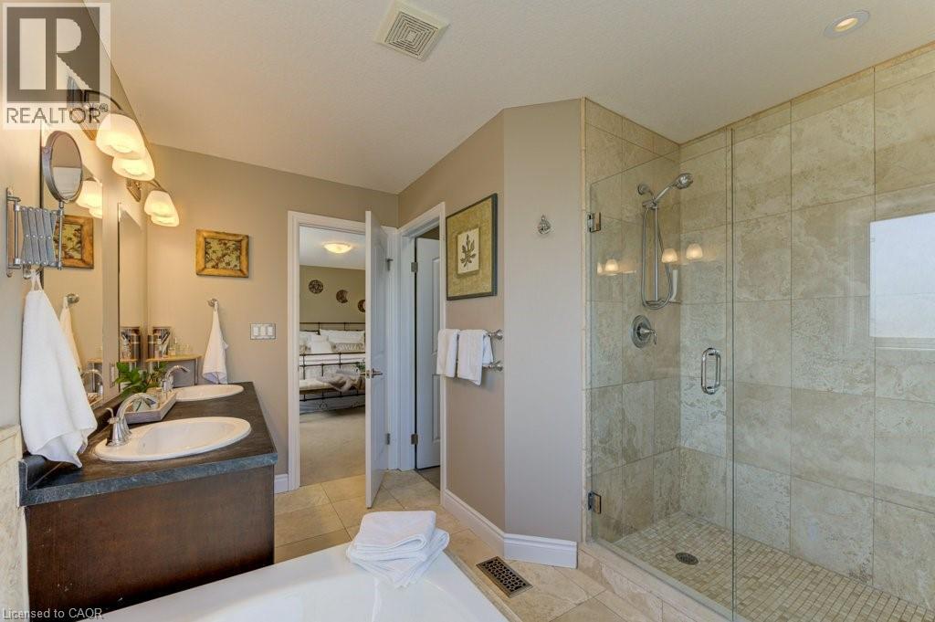 259 Zeller Drive, Kitchener, Ontario  N2A 0B2 - Photo 37 - 40819302