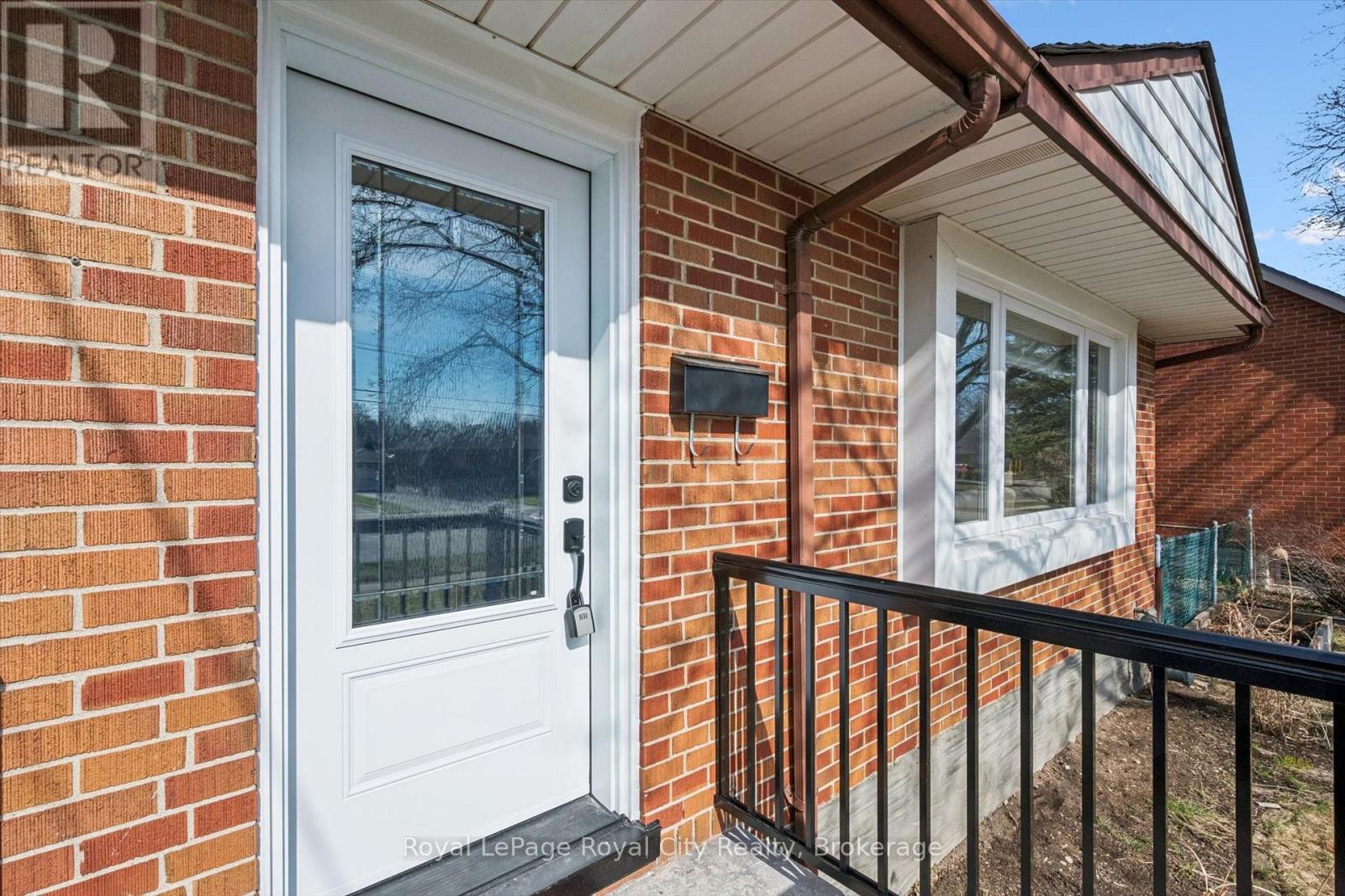 103 William Street, Guelph, Ontario  N1E 5G2 - Photo 2 - X12981714