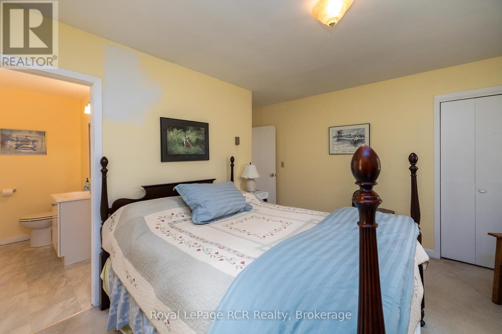 406 Balmy Beach Road, Georgian Bluffs, Ontario  N4K 5N4 - Photo 24 - X12981798