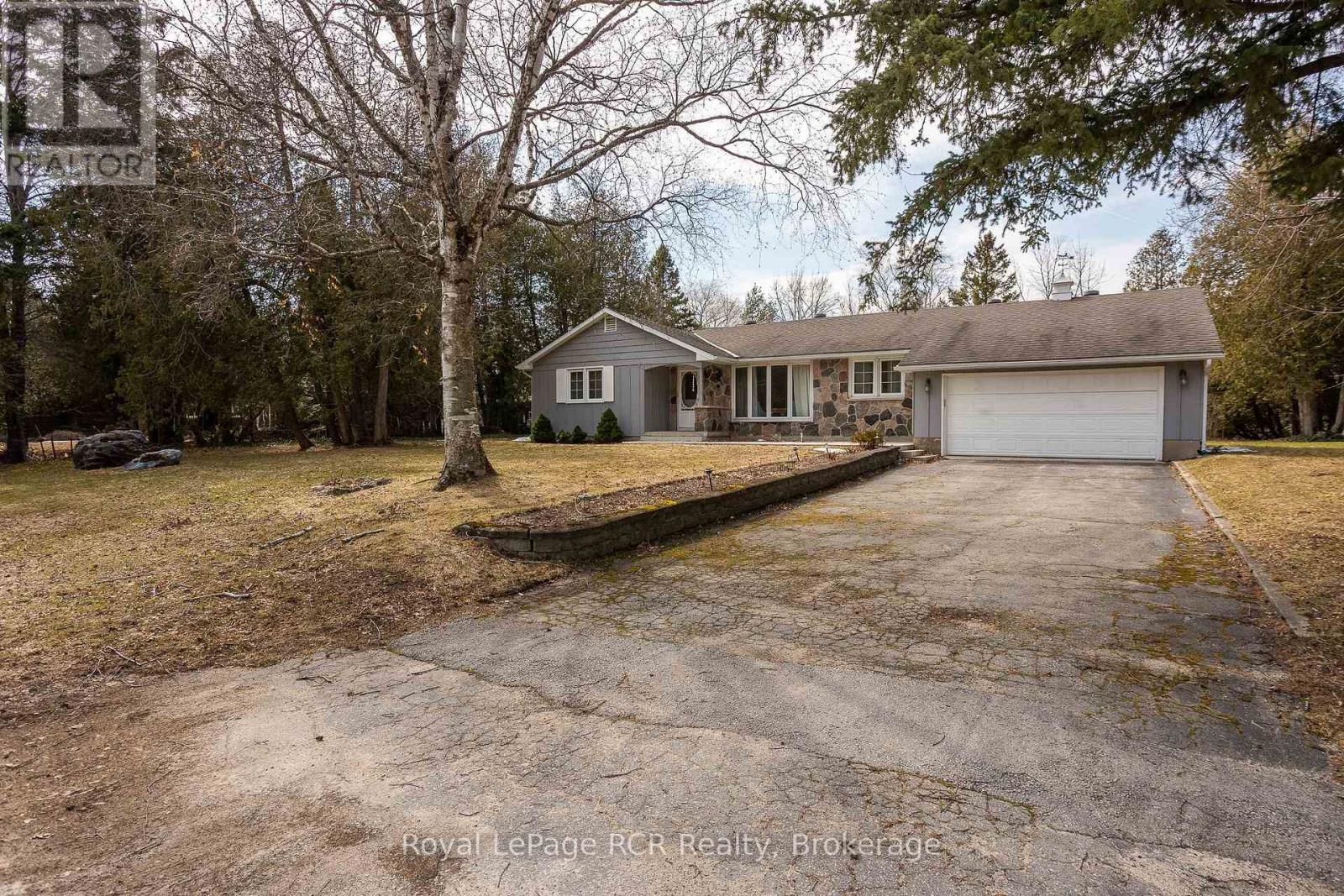 406 Balmy Beach Road, Georgian Bluffs, Ontario  N4K 5N4 - Photo 4 - X12981798