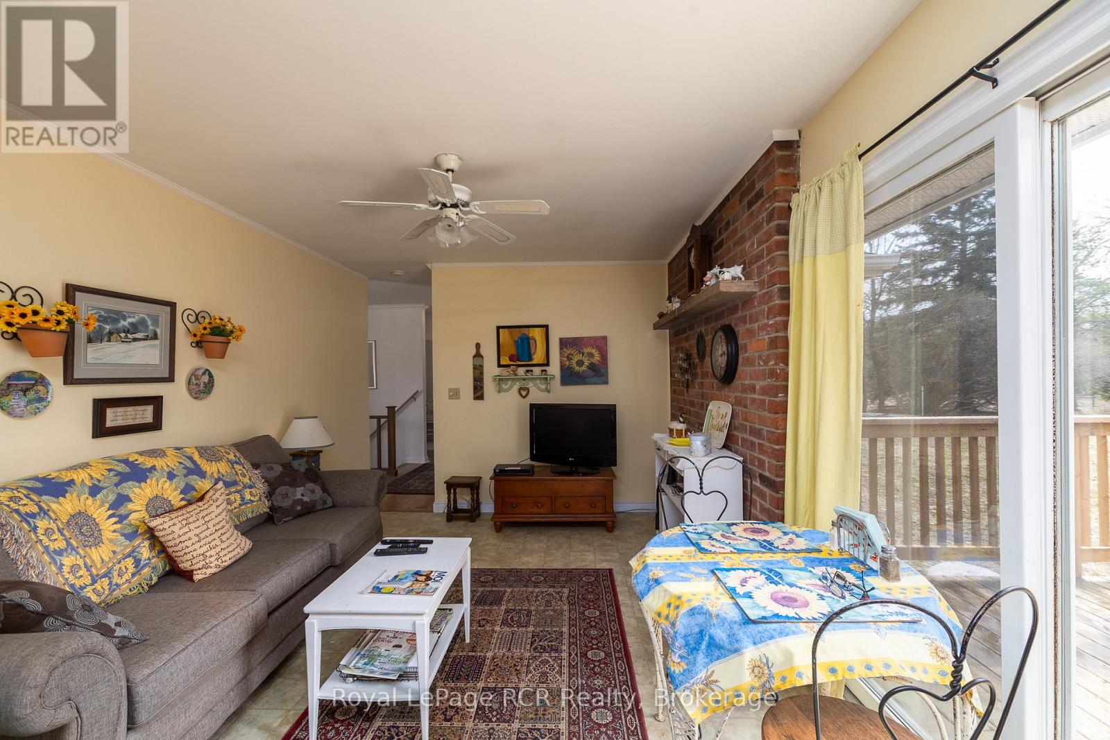 406 Balmy Beach Road, Georgian Bluffs, Ontario  N4K 5N4 - Photo 6 - X12981798