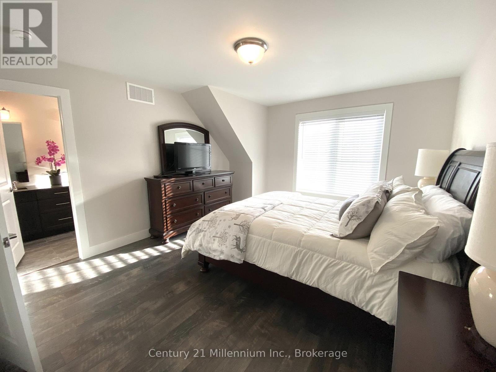 158 Red Pine Street, Blue Mountains, Ontario  L9Y 0Z3 - Photo 14 - X12981870