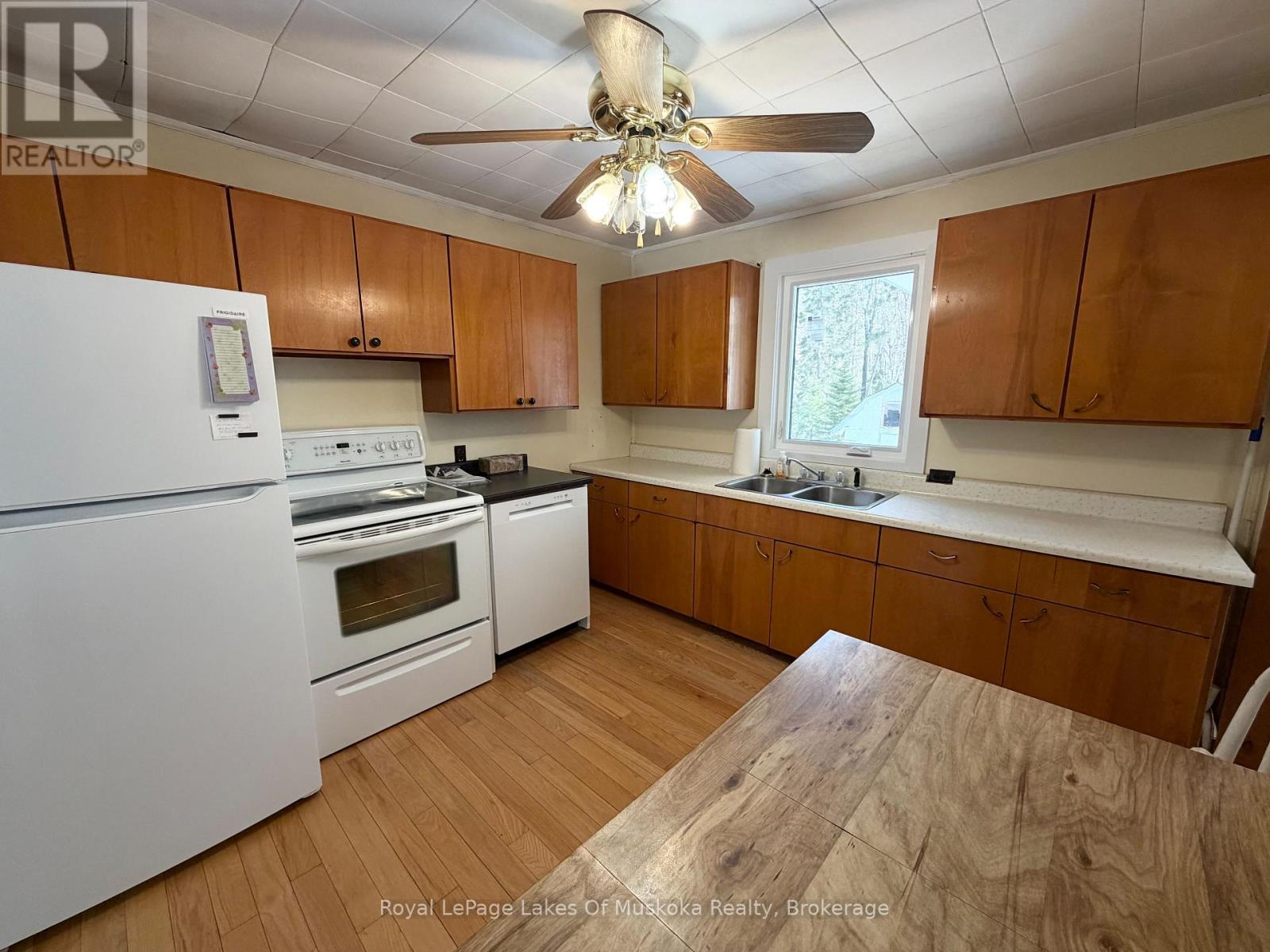 265 Chub Lake Road, Huntsville, Ontario  P1H 1S4 - Photo 16 - X12981874