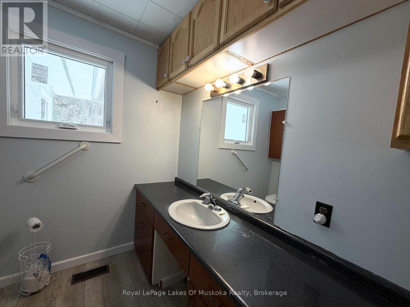 265 Chub Lake Road, Huntsville, Ontario  P1H 1S4 - Photo 17 - X12981874