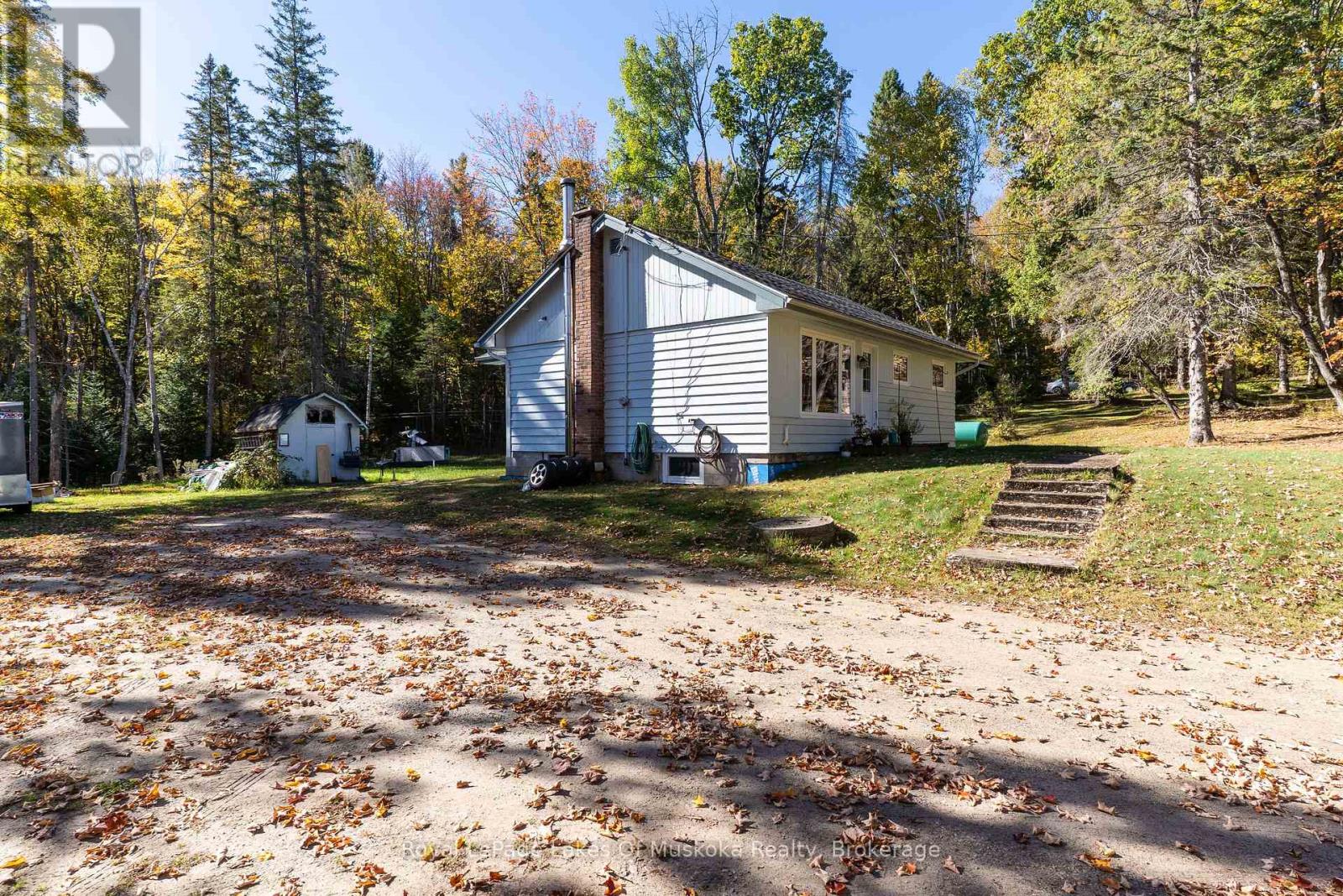 265 Chub Lake Road, Huntsville, Ontario  P1H 1S4 - Photo 3 - X12981874